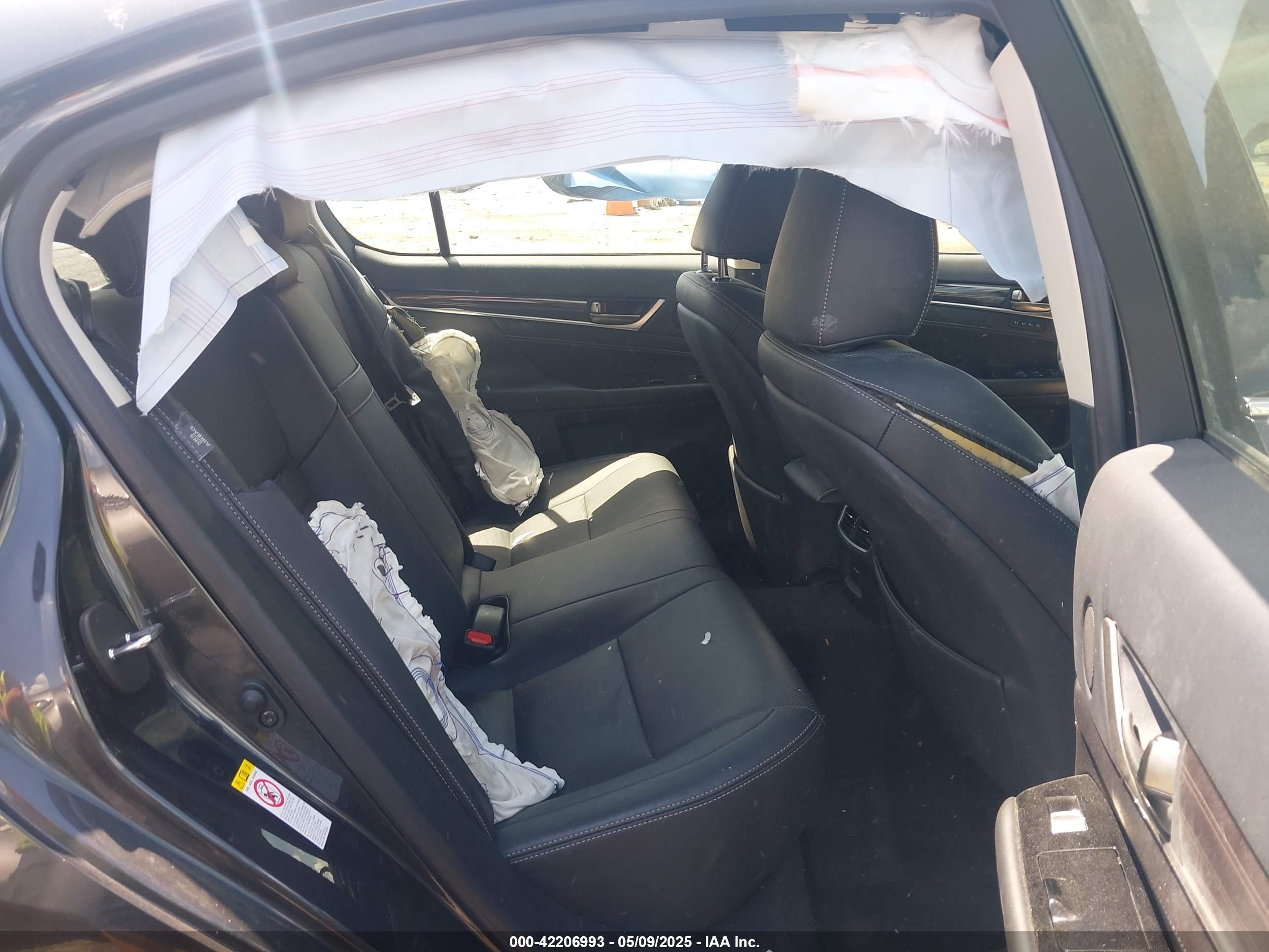 LEXUS GS image 8