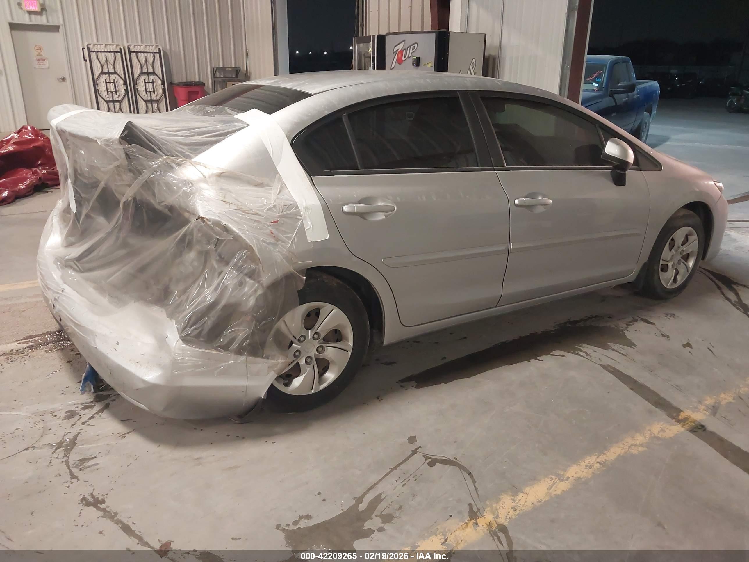 HONDA CIVIC image 4