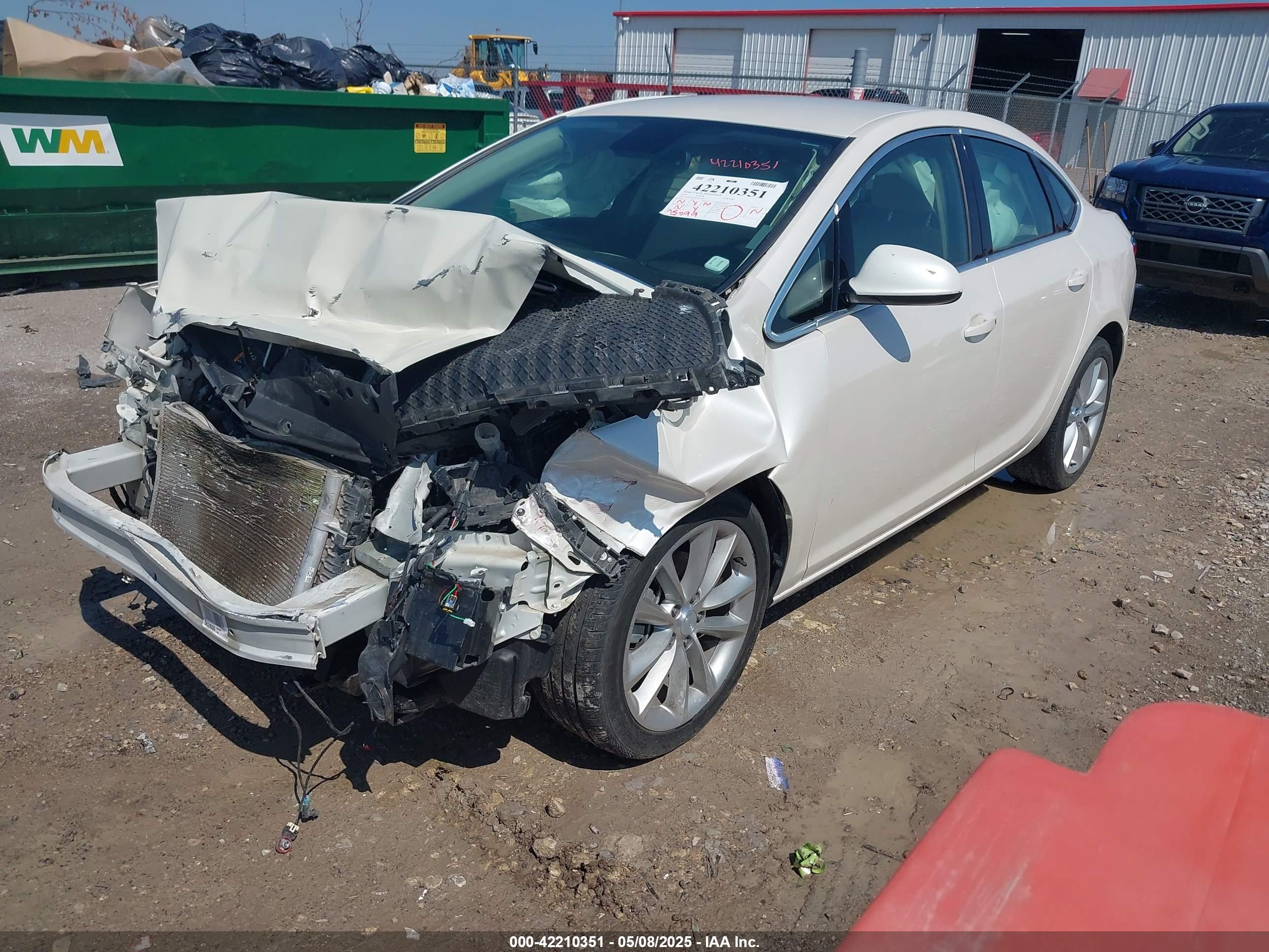 BUICK VERANO image 2
