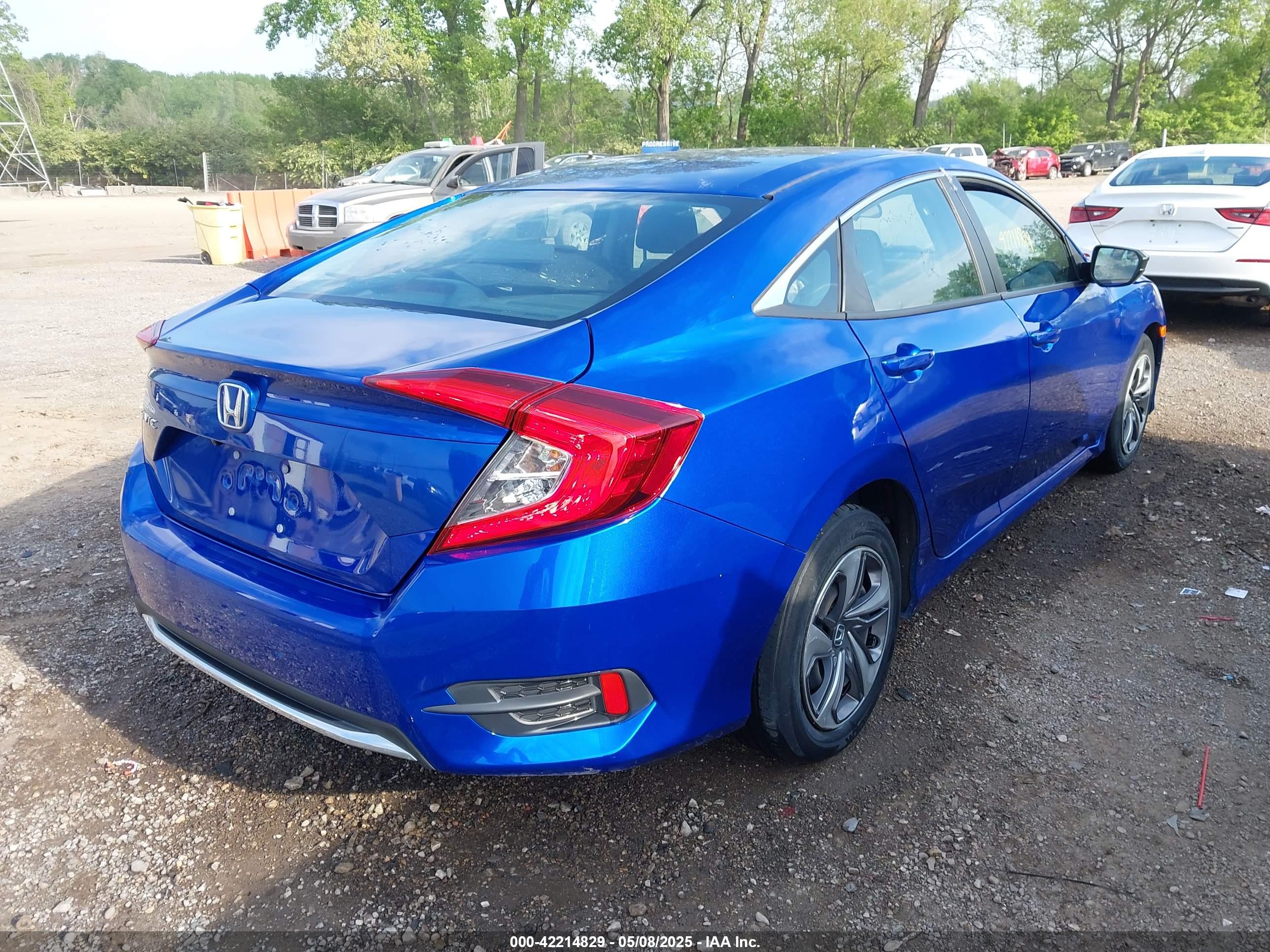 HONDA CIVIC image 4