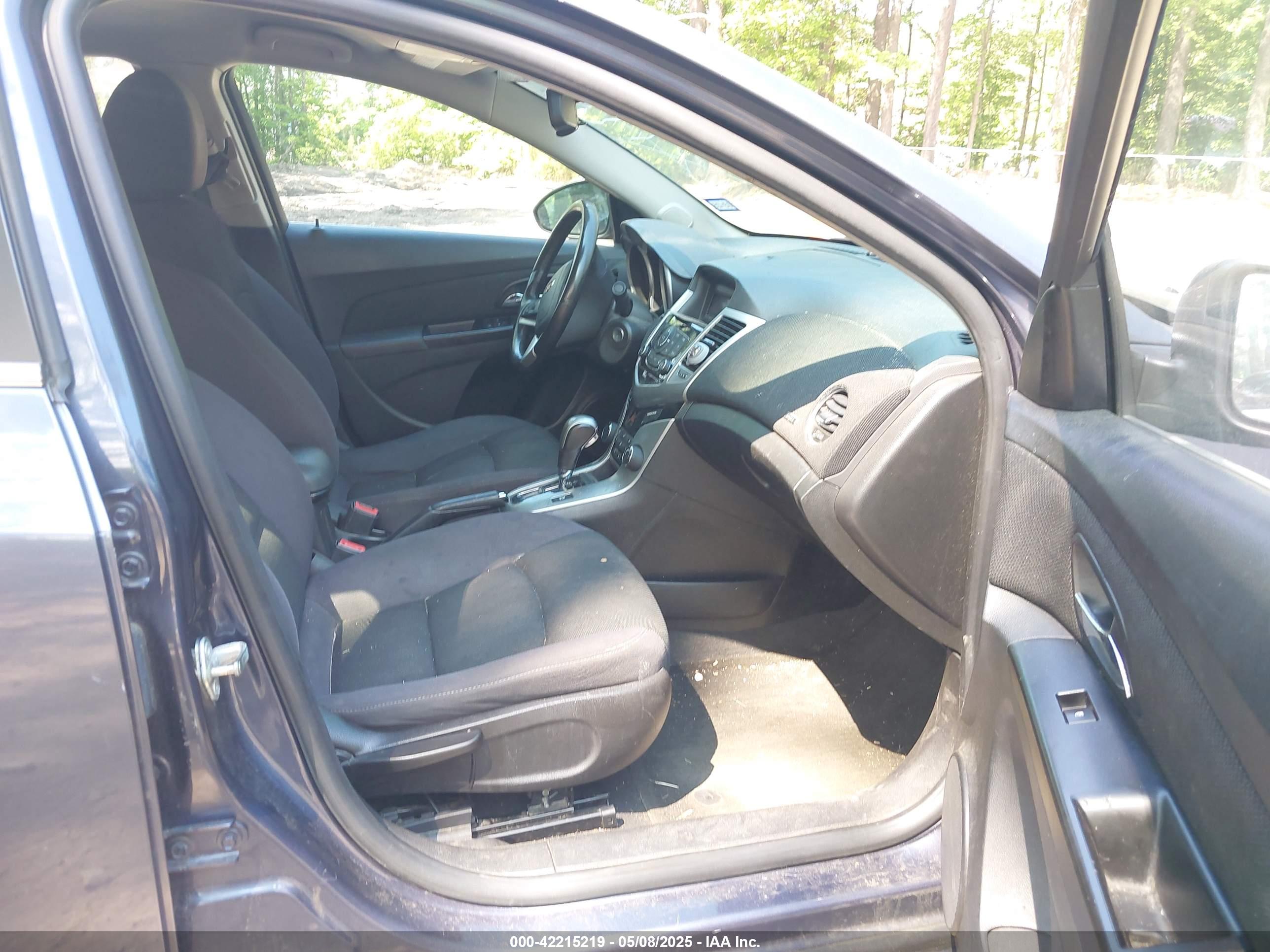 CHEVROLET CRUZE image 5