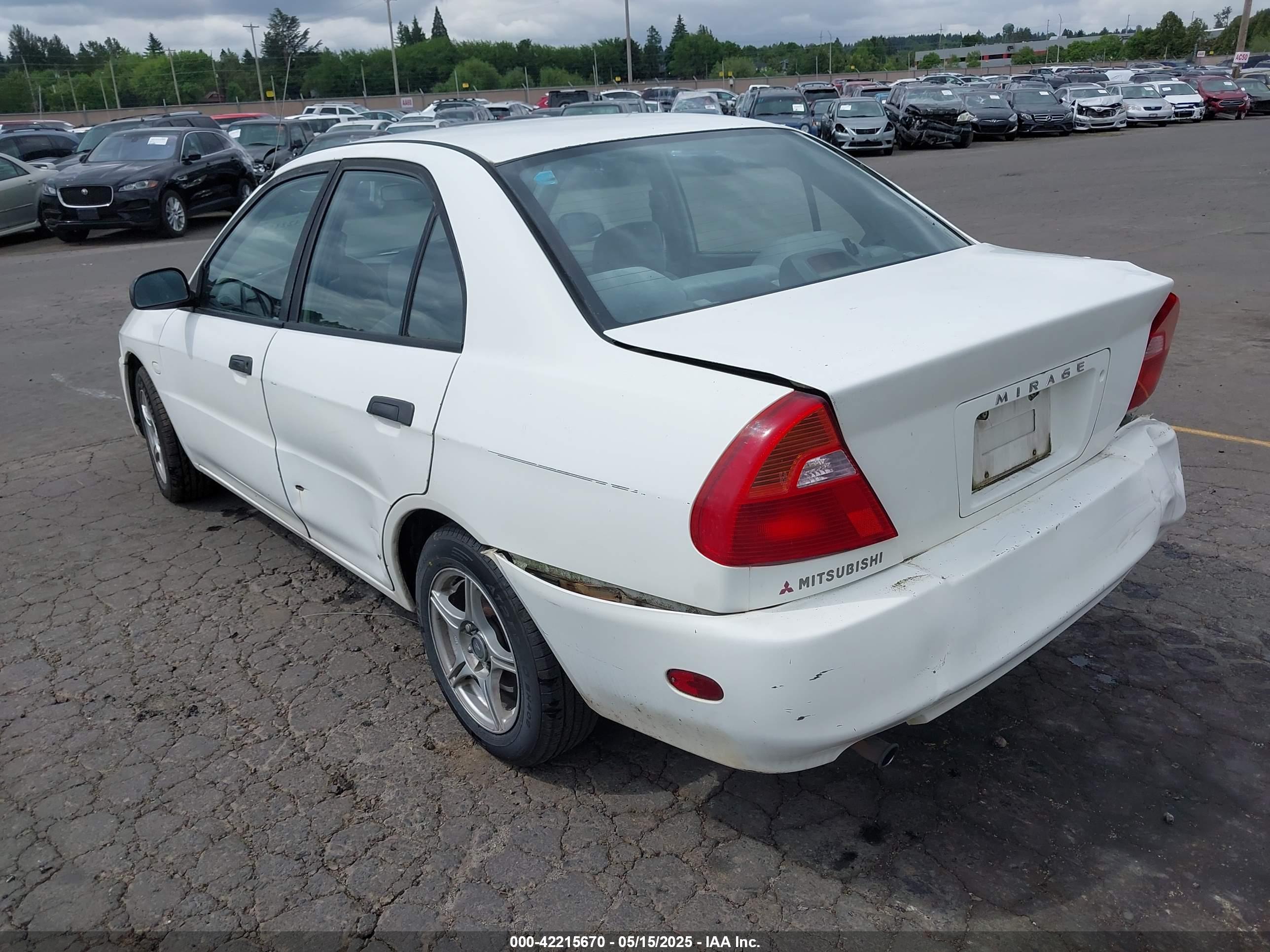MITSUBISHI MIRAGE image 3