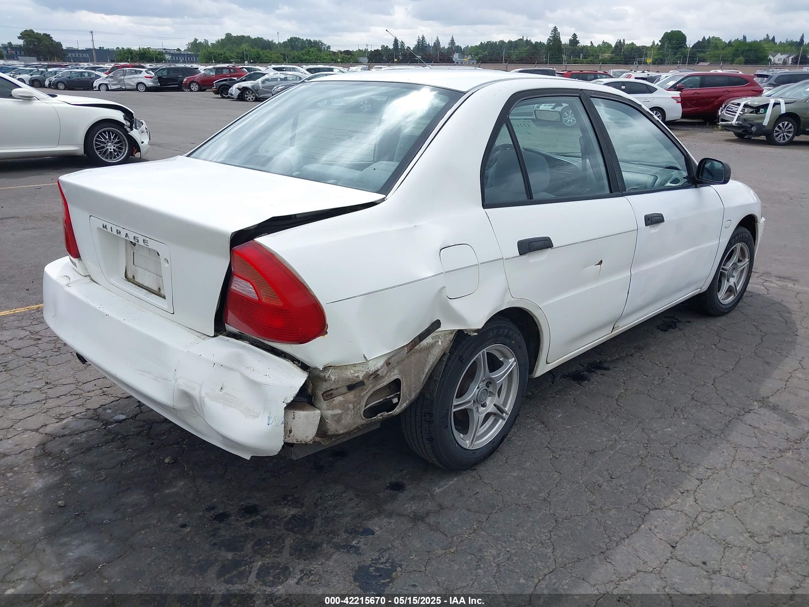 MITSUBISHI MIRAGE image 4