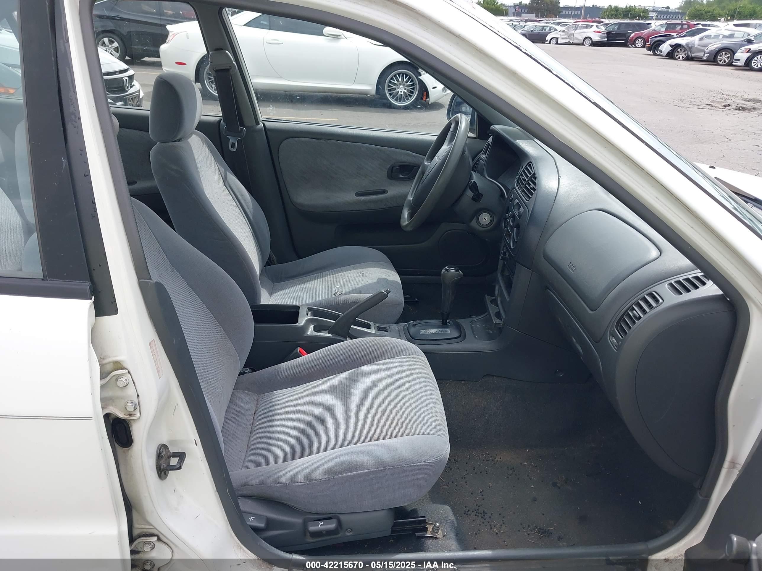 MITSUBISHI MIRAGE image 5