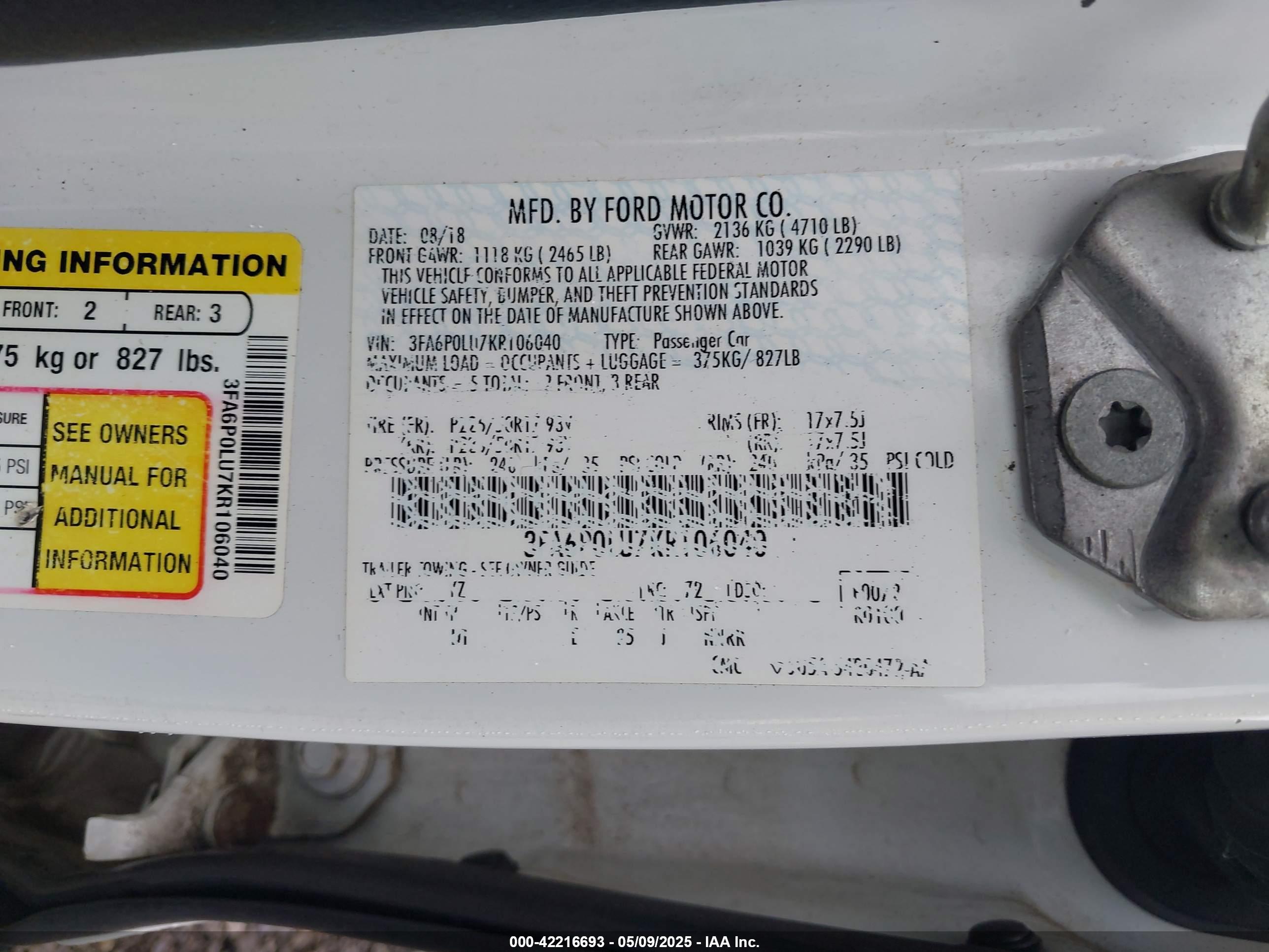 FORD FUSION image 9