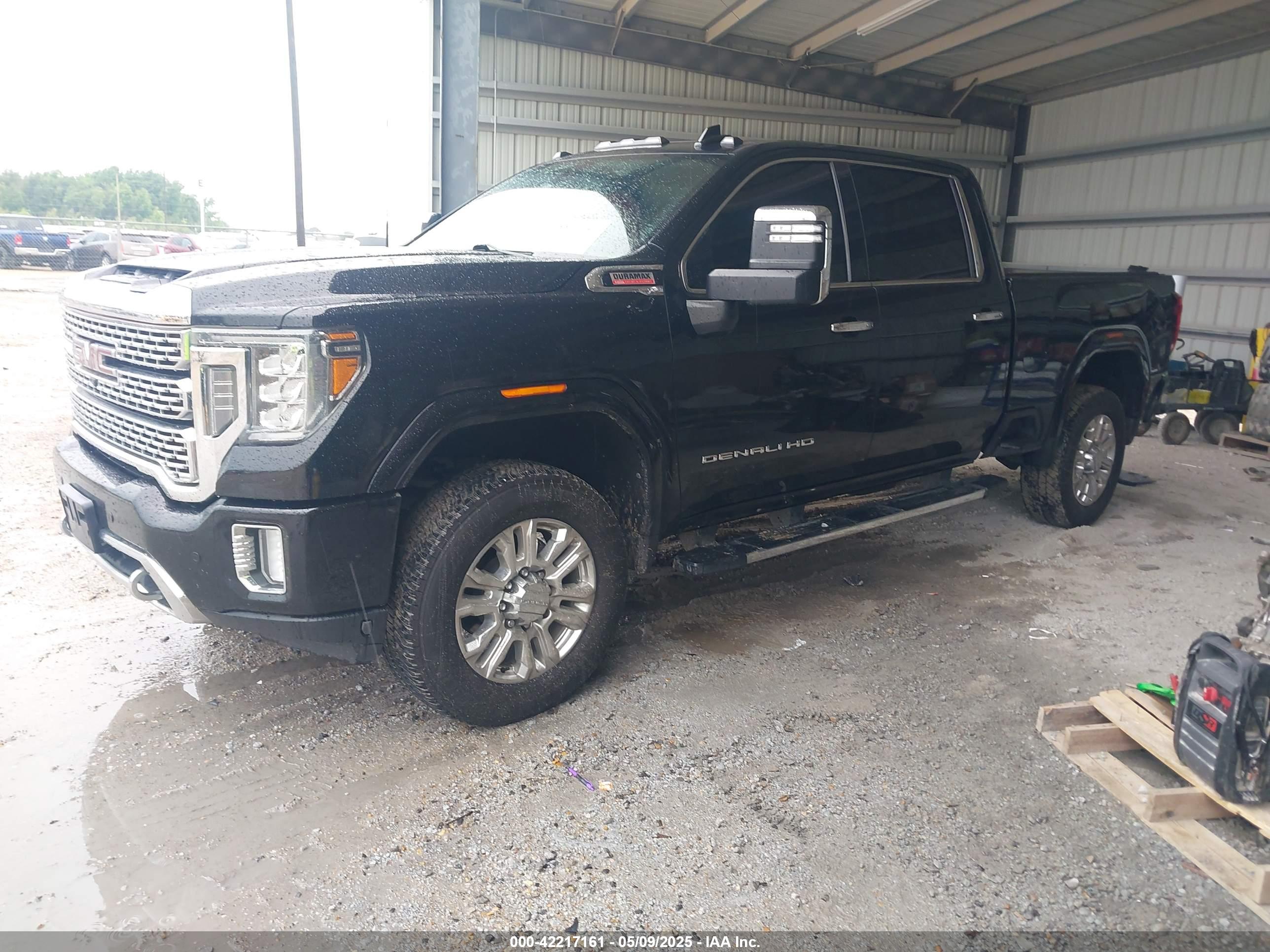 GMC SIERRA image 2