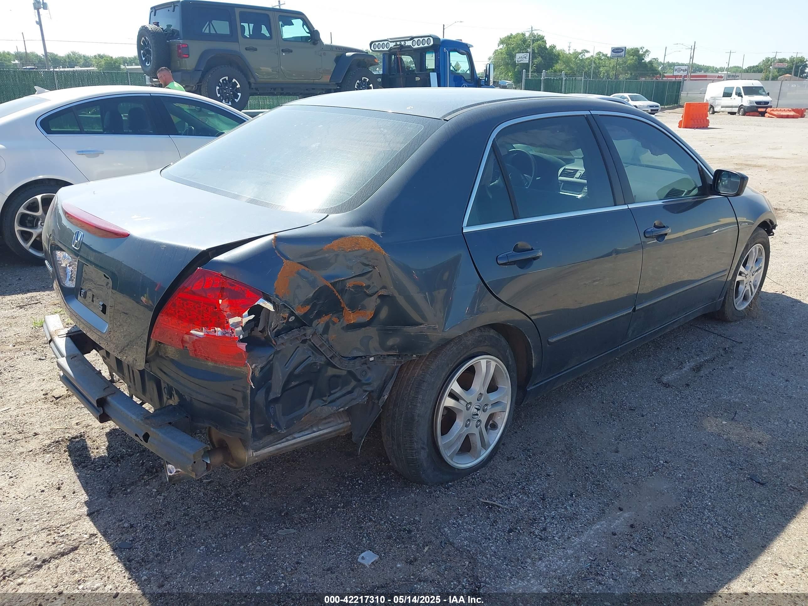HONDA ACCORD image 4