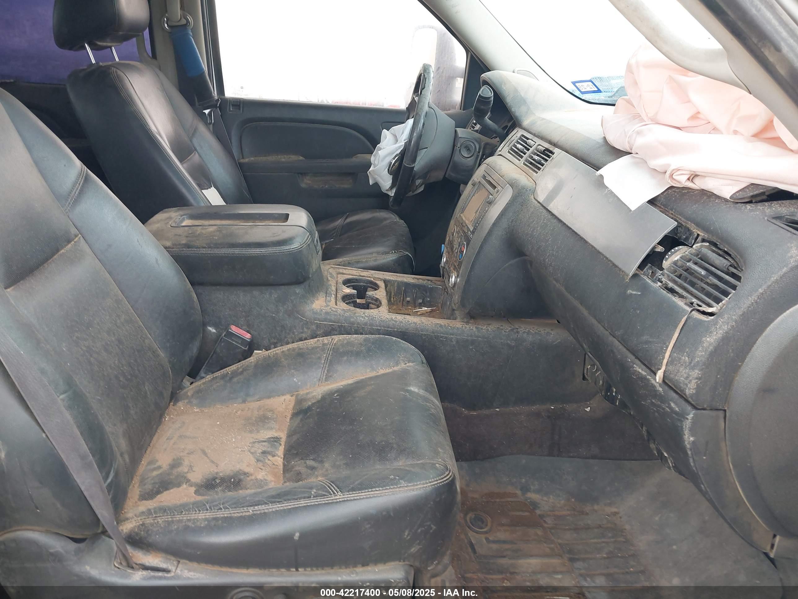 CHEVROLET SILVERADO image 5