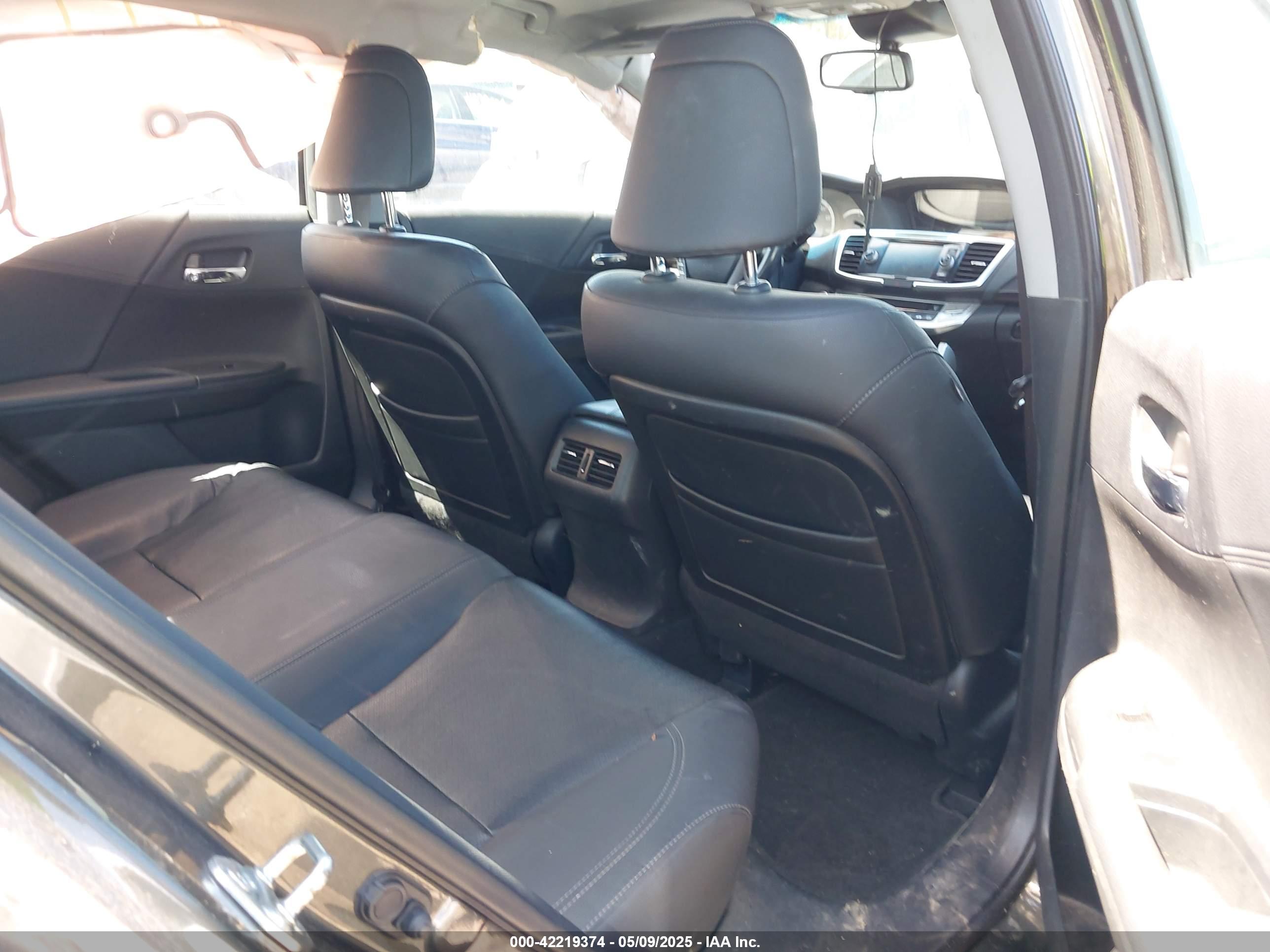 HONDA ACCORD image 8