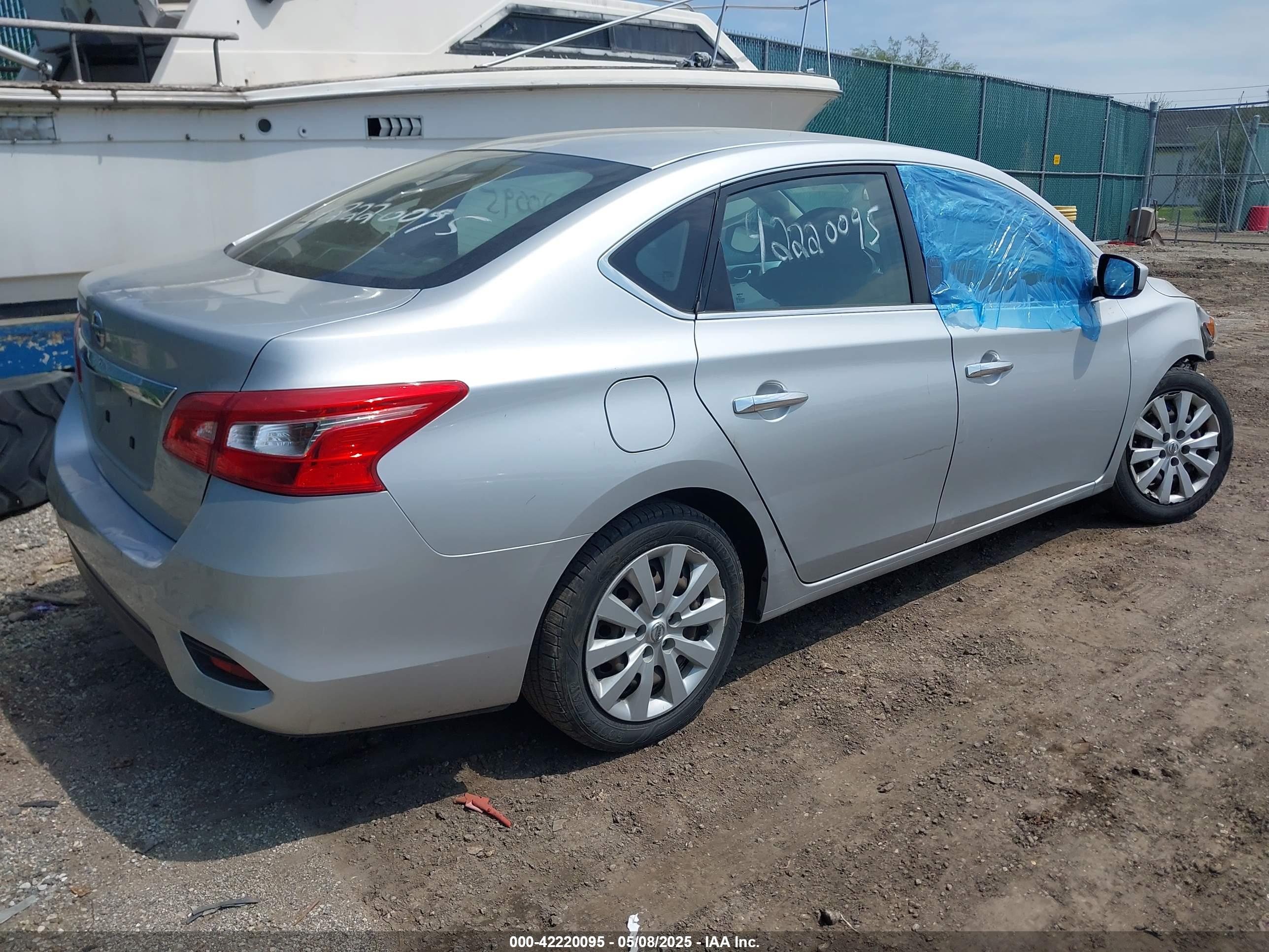 NISSAN SENTRA image 4
