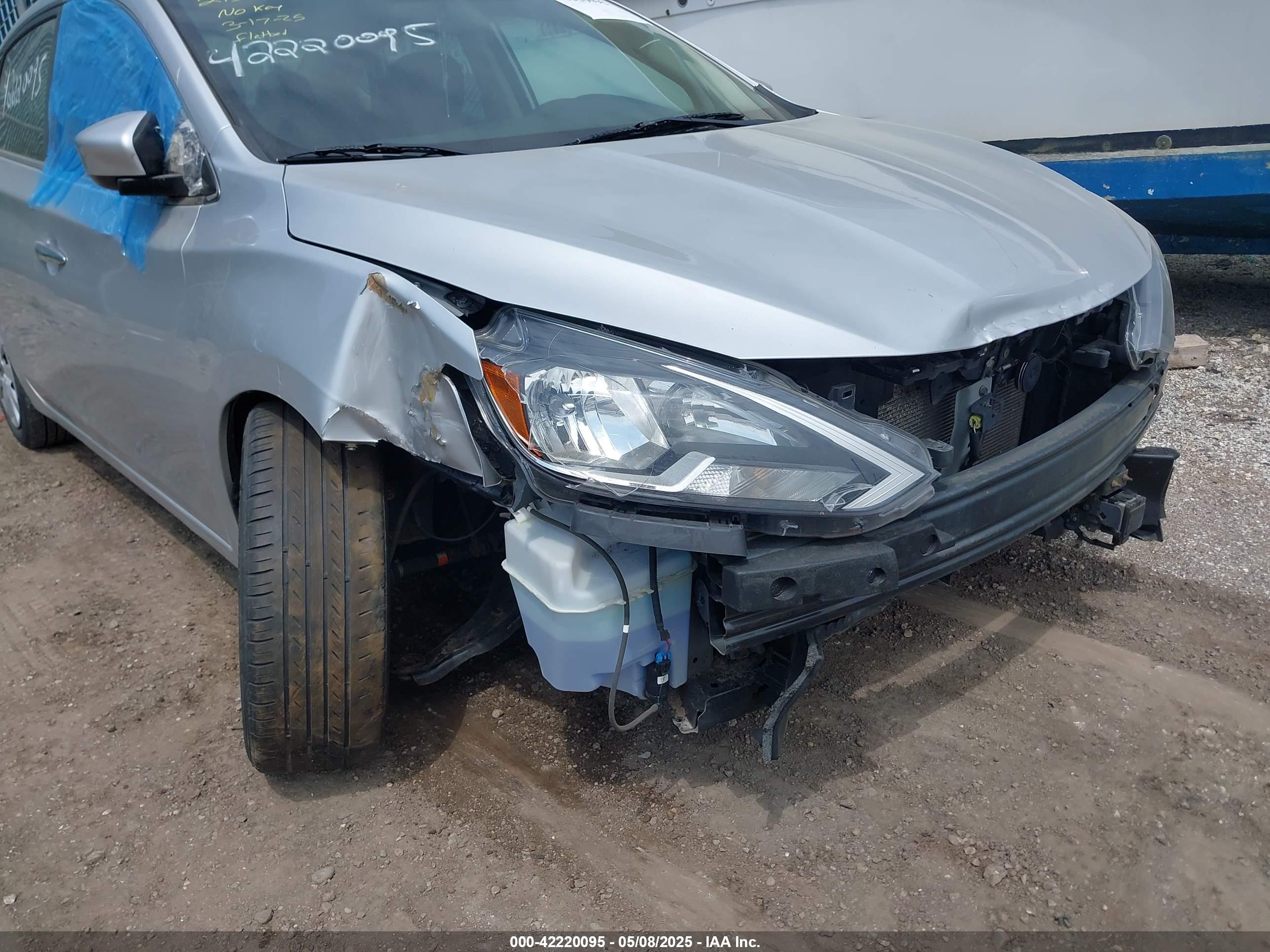 NISSAN SENTRA image 6
