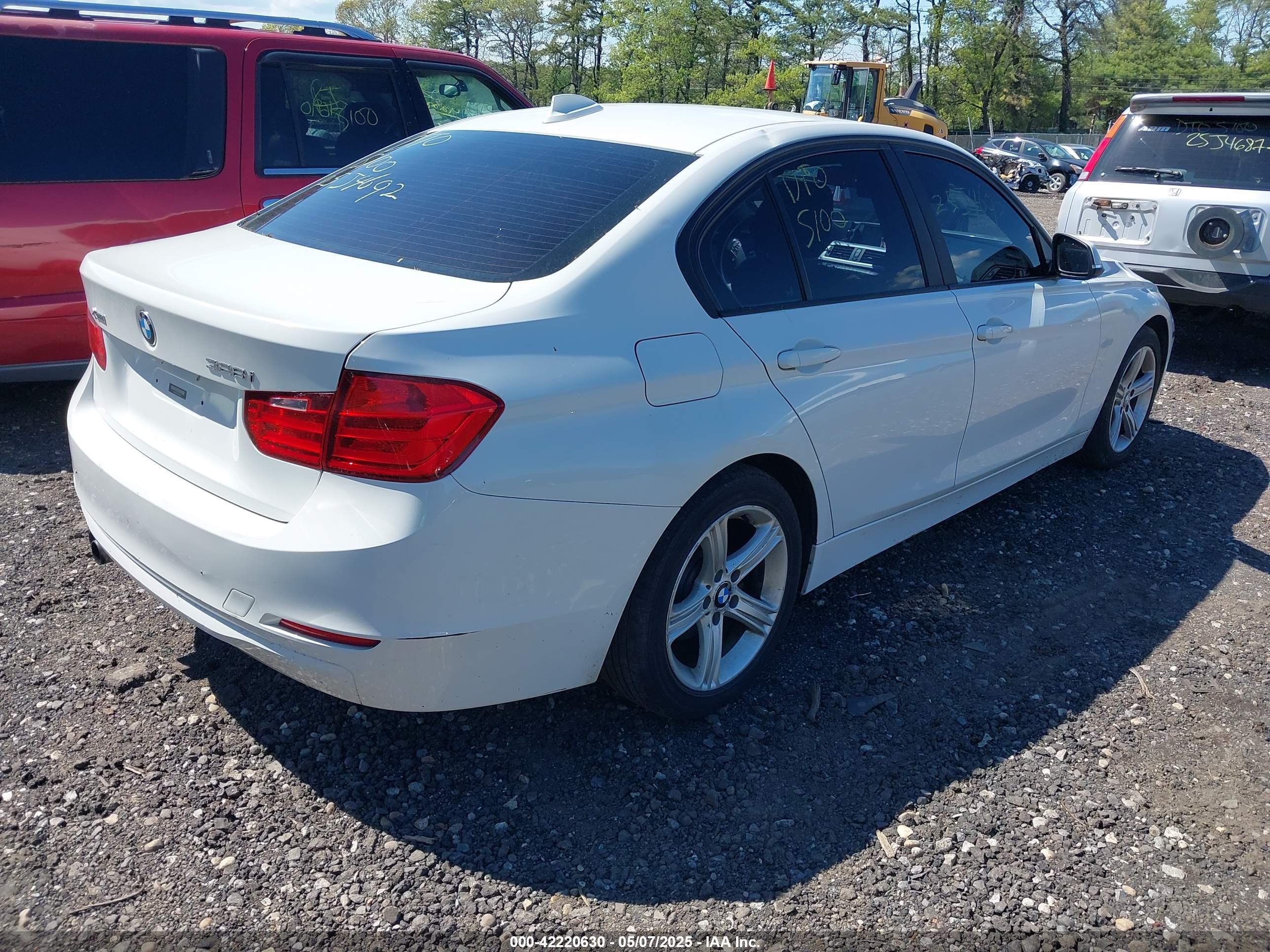 BMW 3 image 4