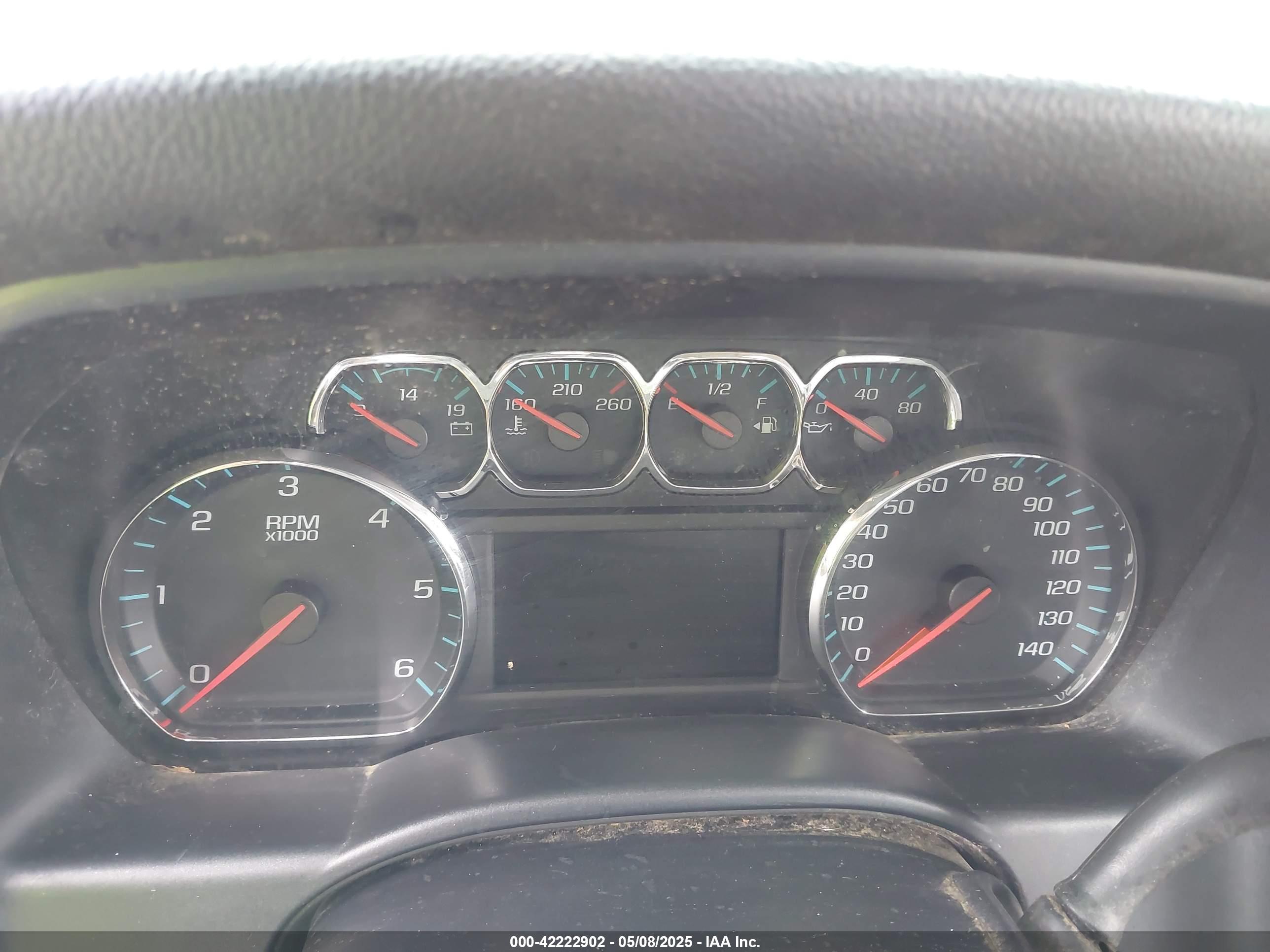 CHEVROLET SILVERADO image 7