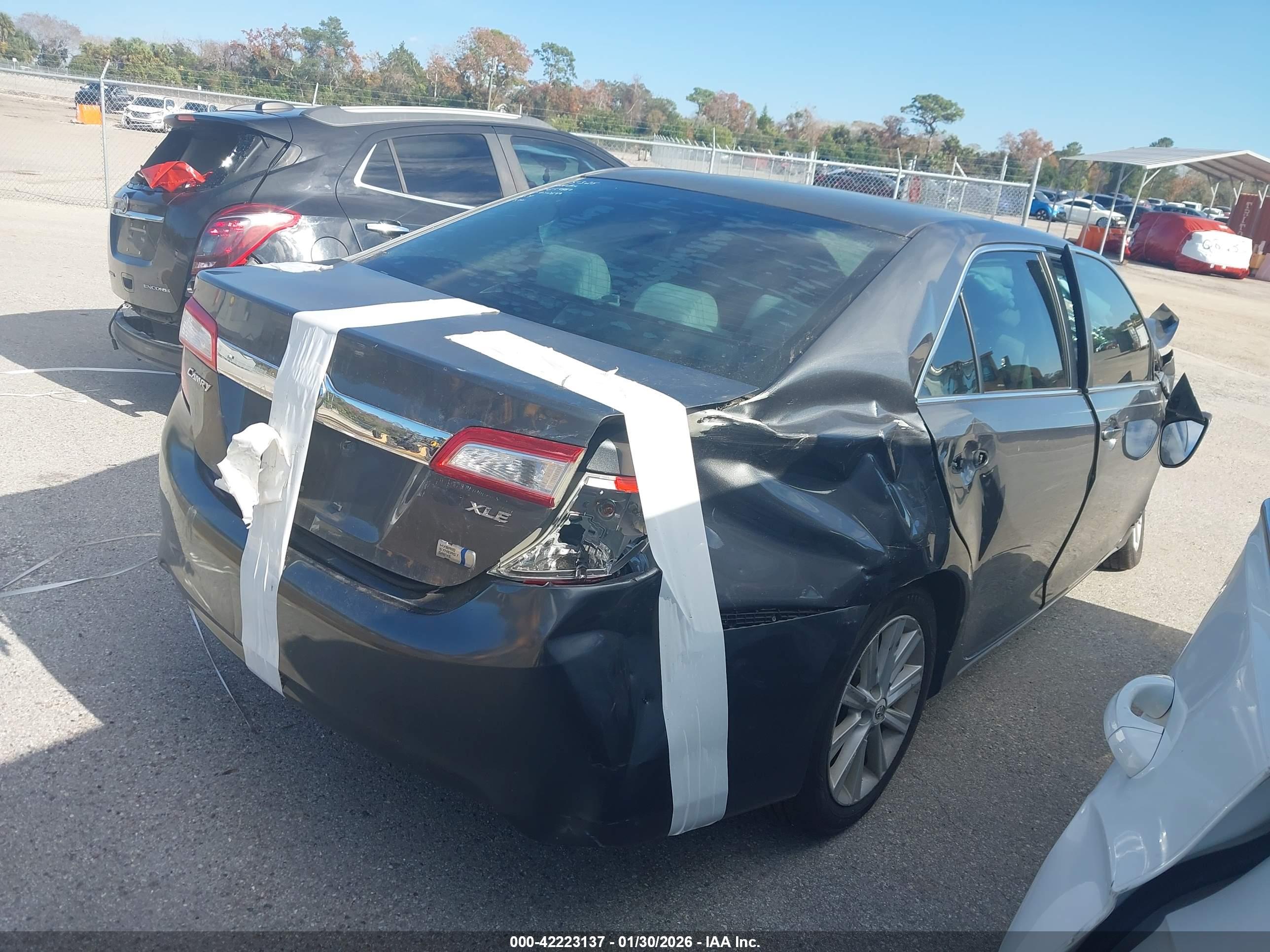 TOYOTA CAMRY image 4