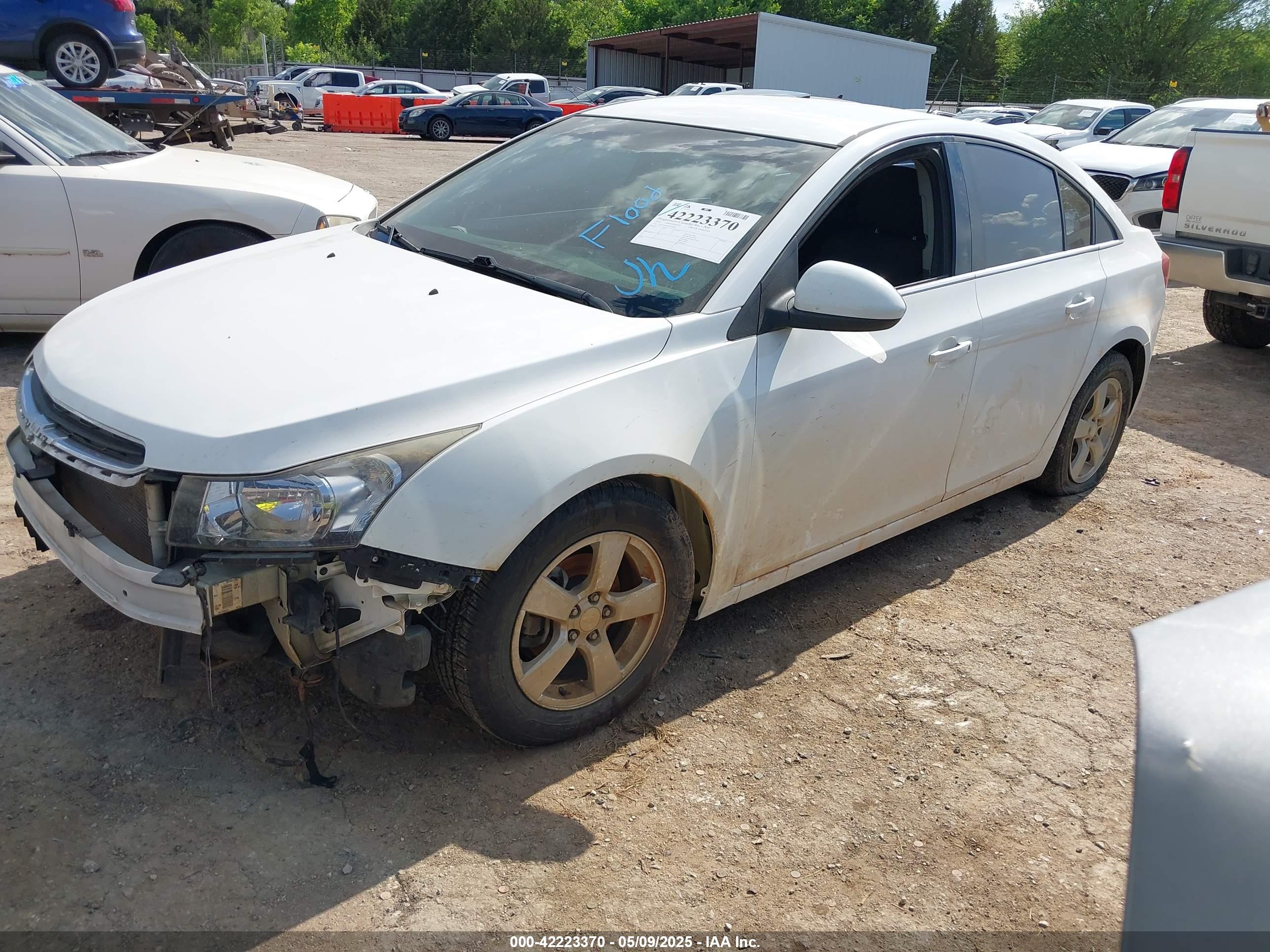 CHEVROLET CRUZE image 2