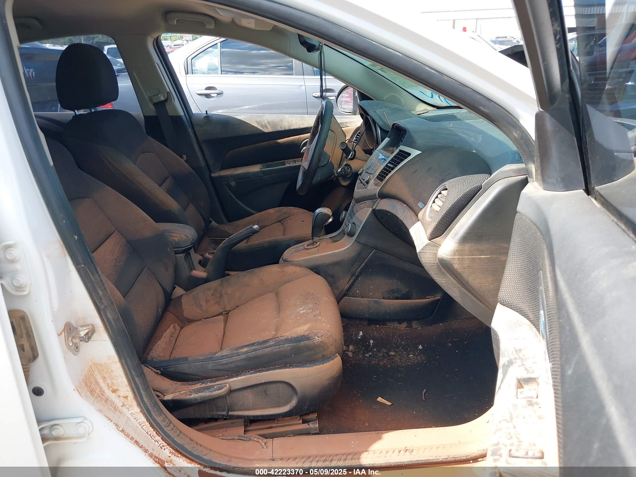 CHEVROLET CRUZE image 5