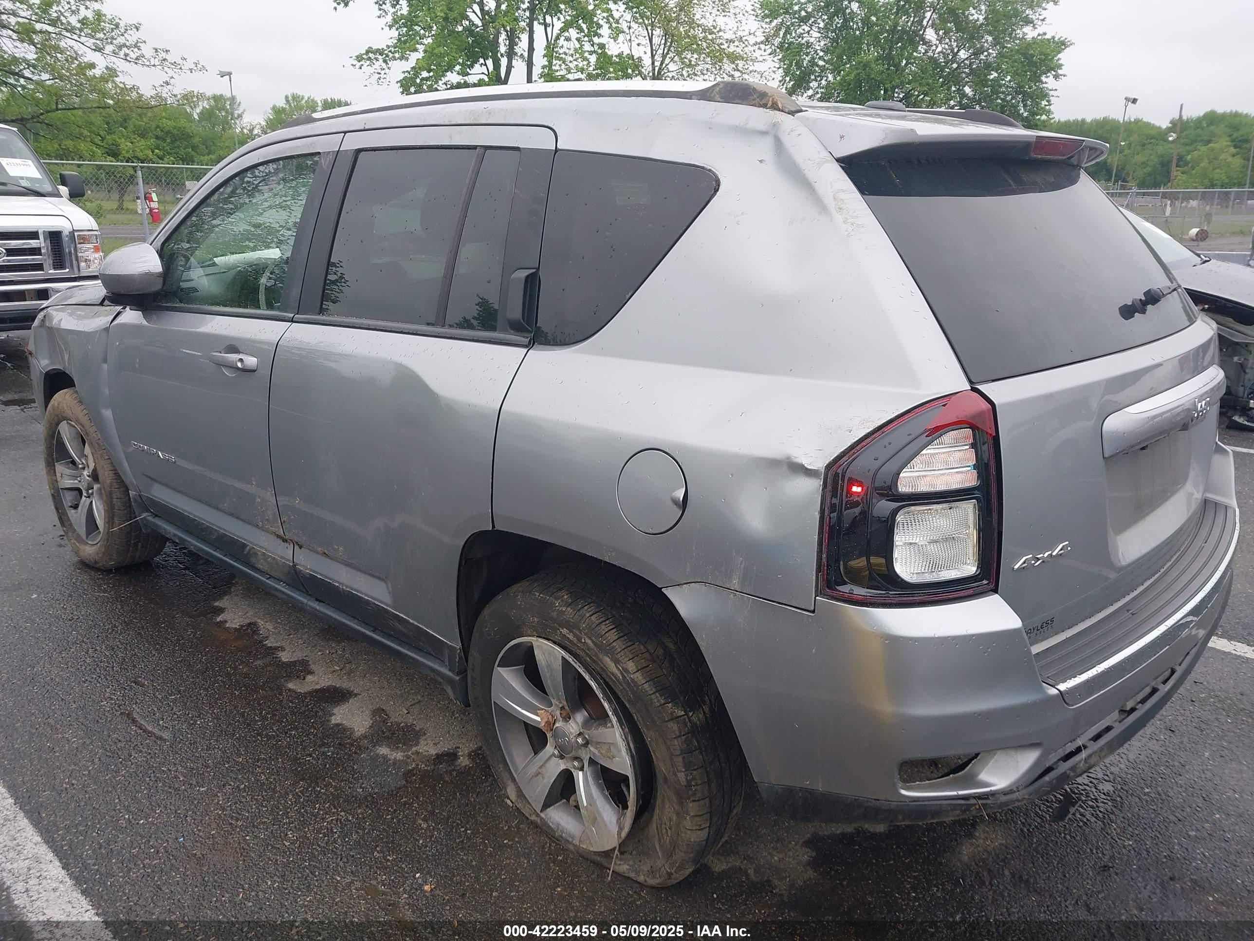 JEEP COMPASS image 3