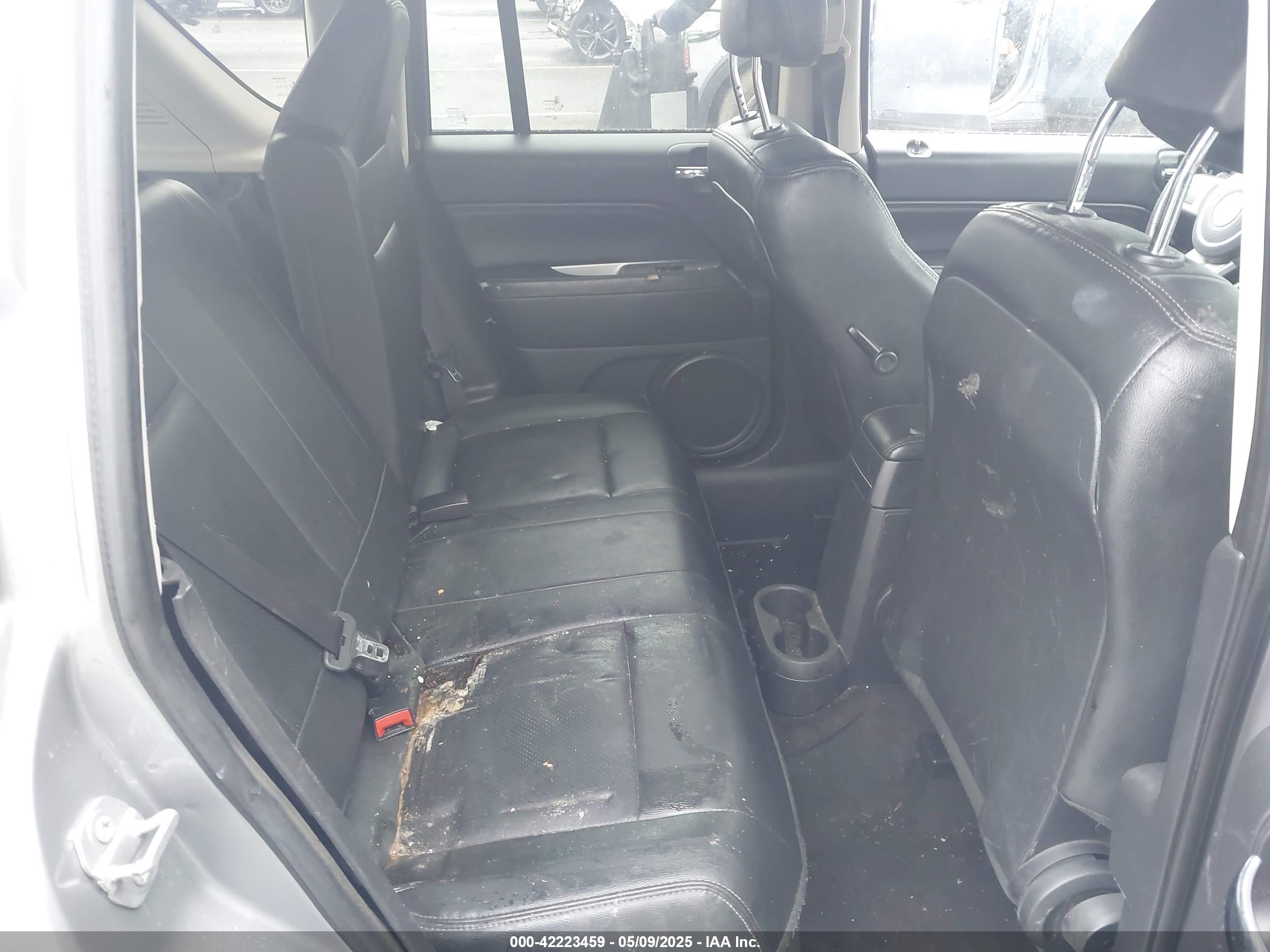JEEP COMPASS image 8