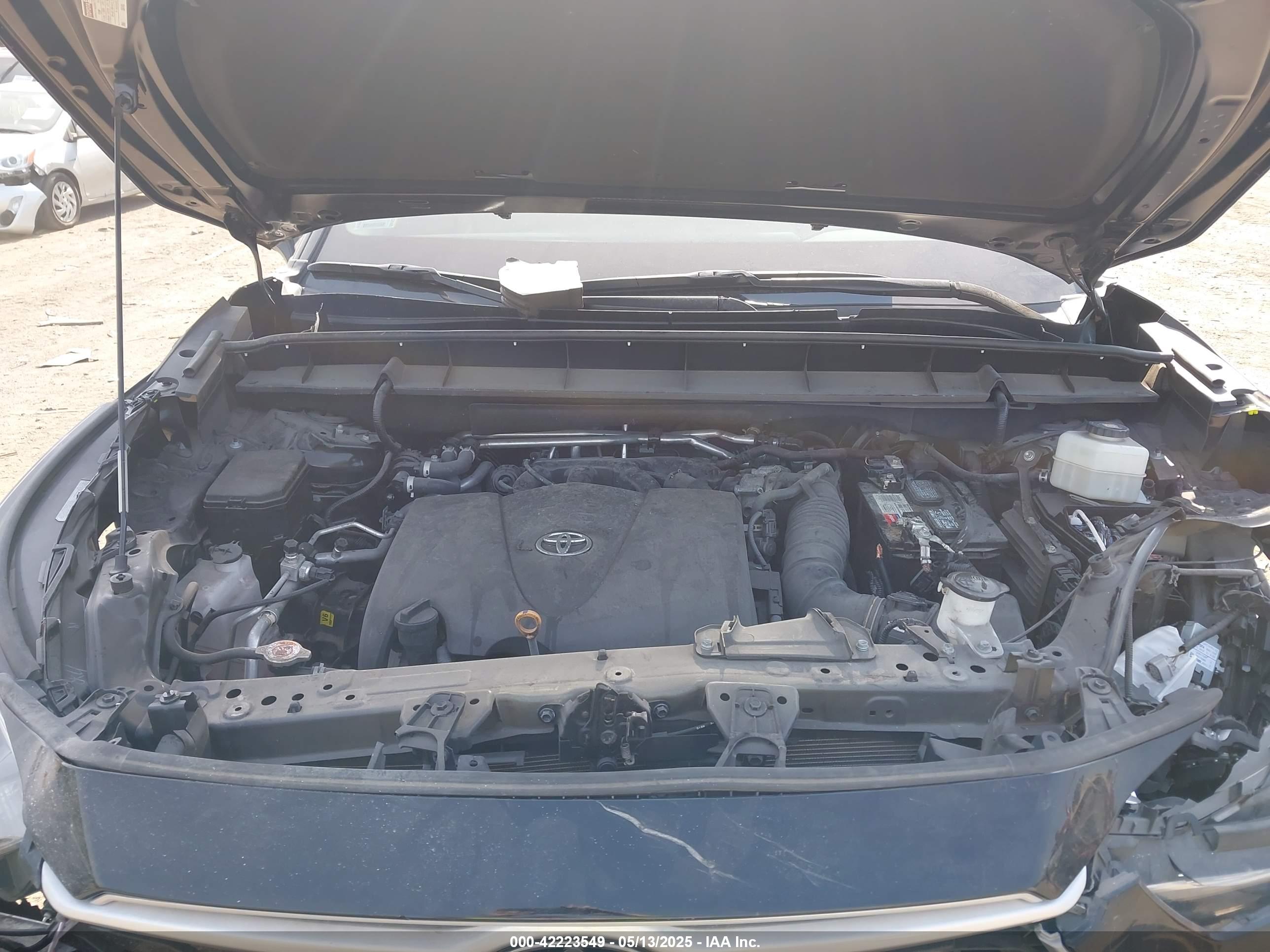 TOYOTA HIGHLANDER image 10
