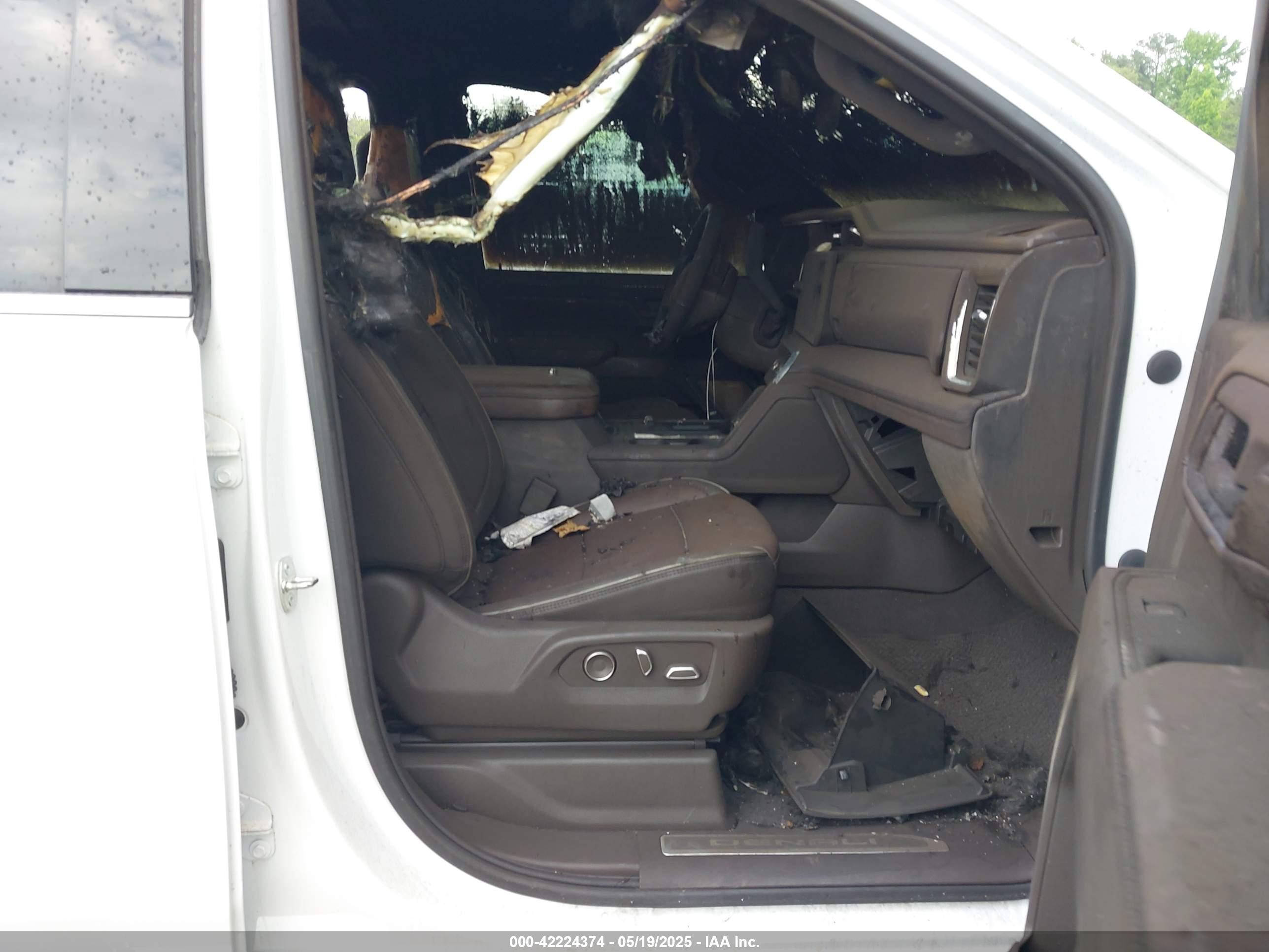 GMC SIERRA image 5