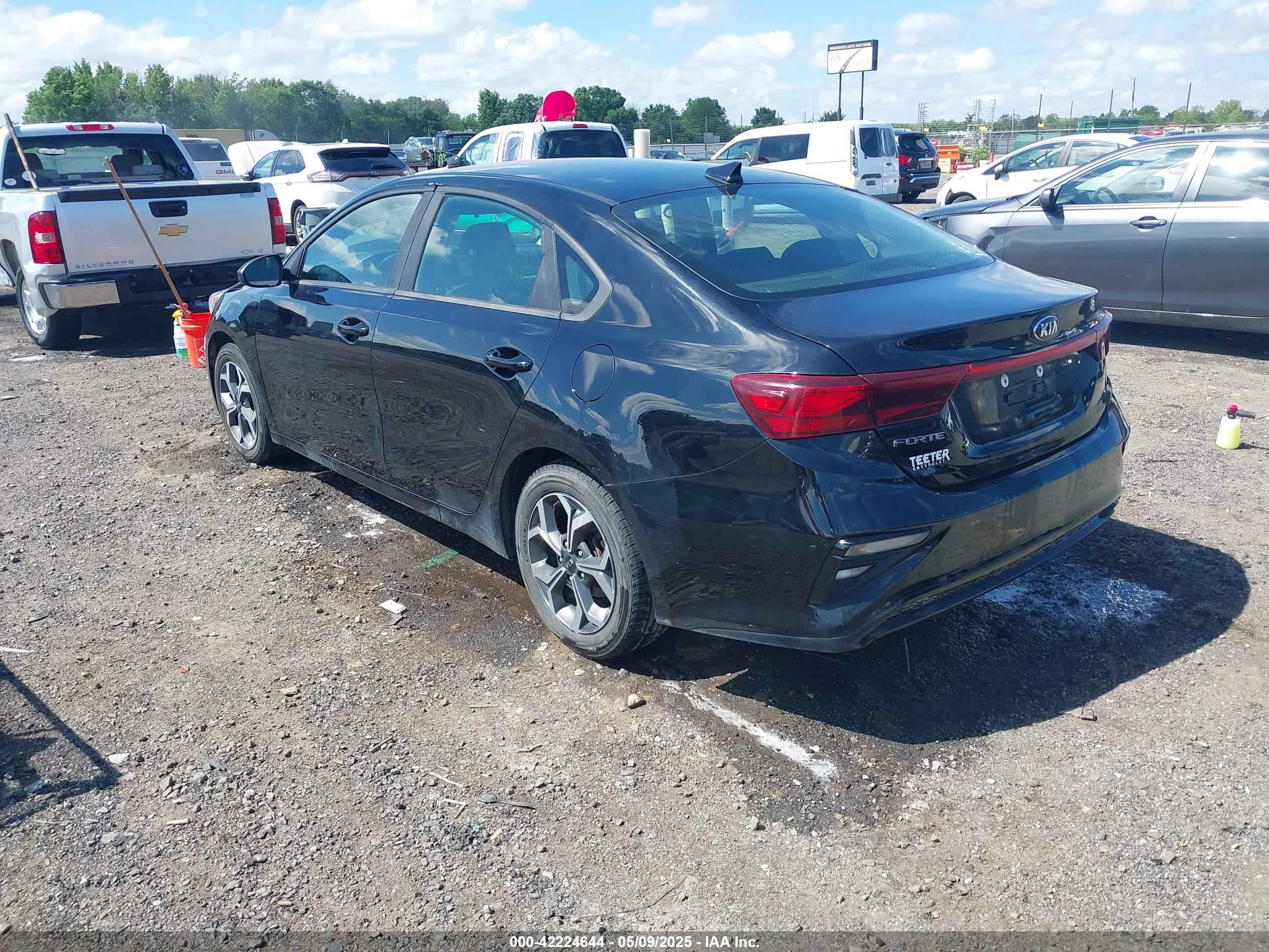 KIA FORTE image 3