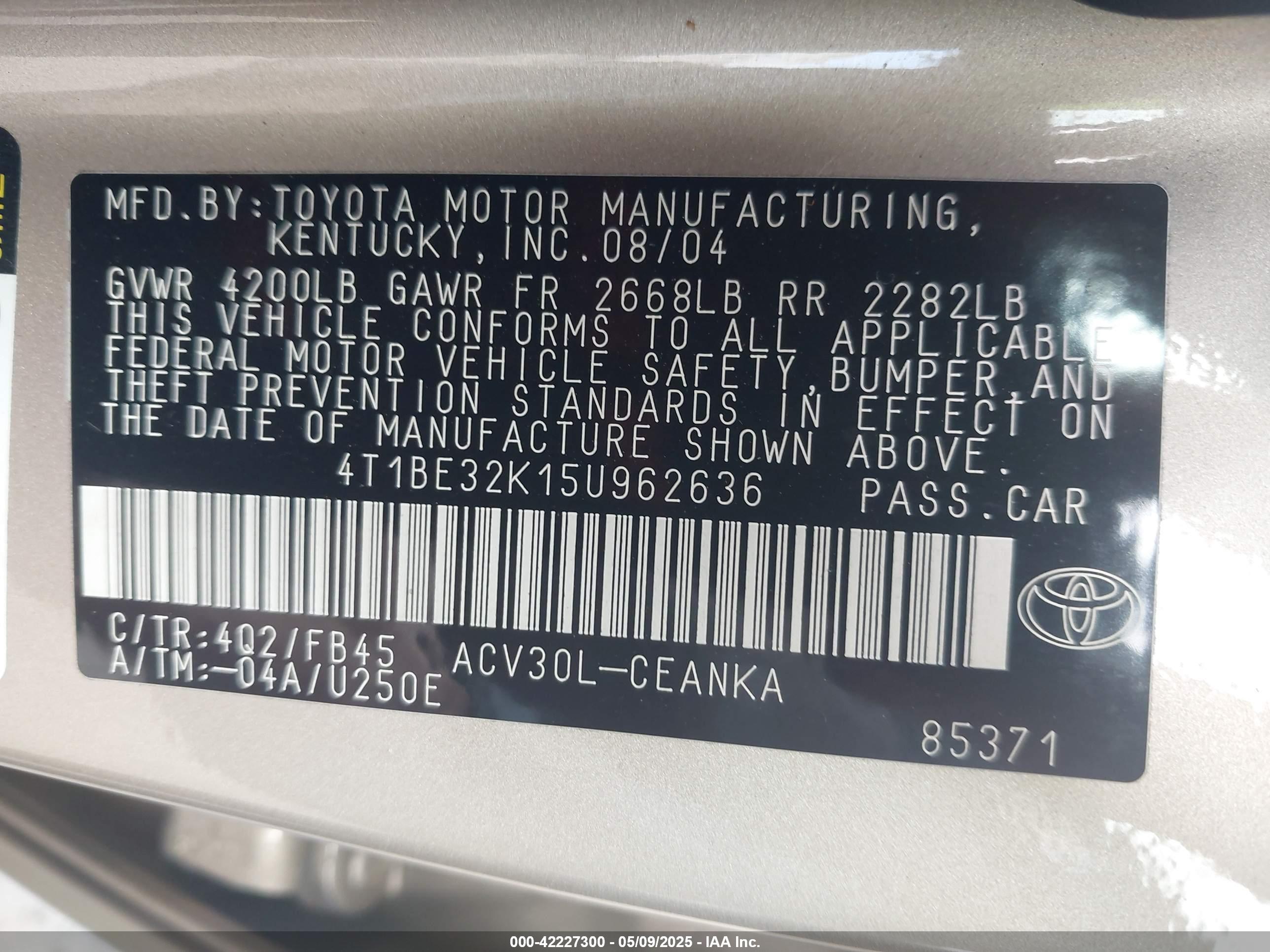 TOYOTA CAMRY image 9