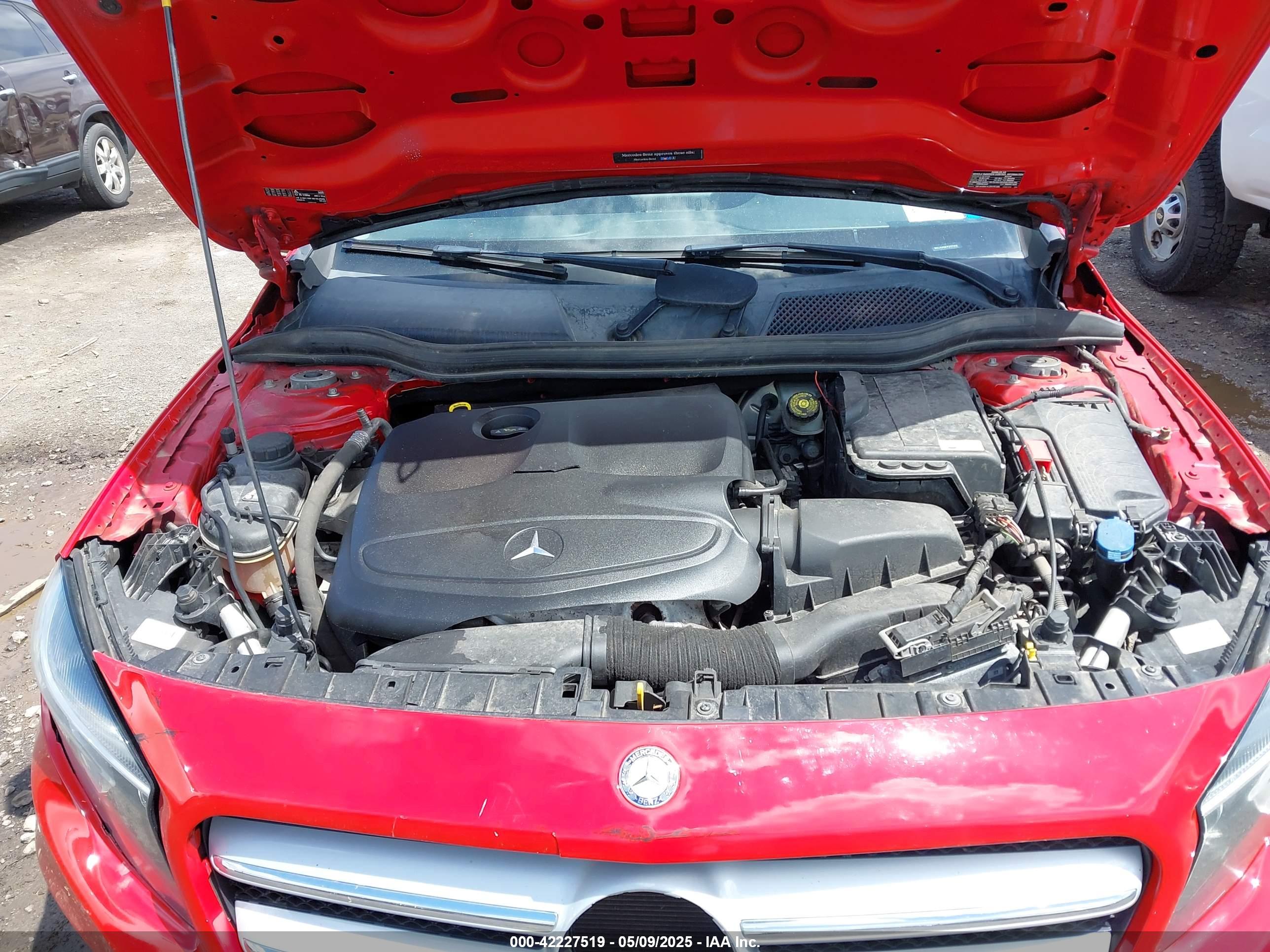 MERCEDES-BENZ GLA image 10