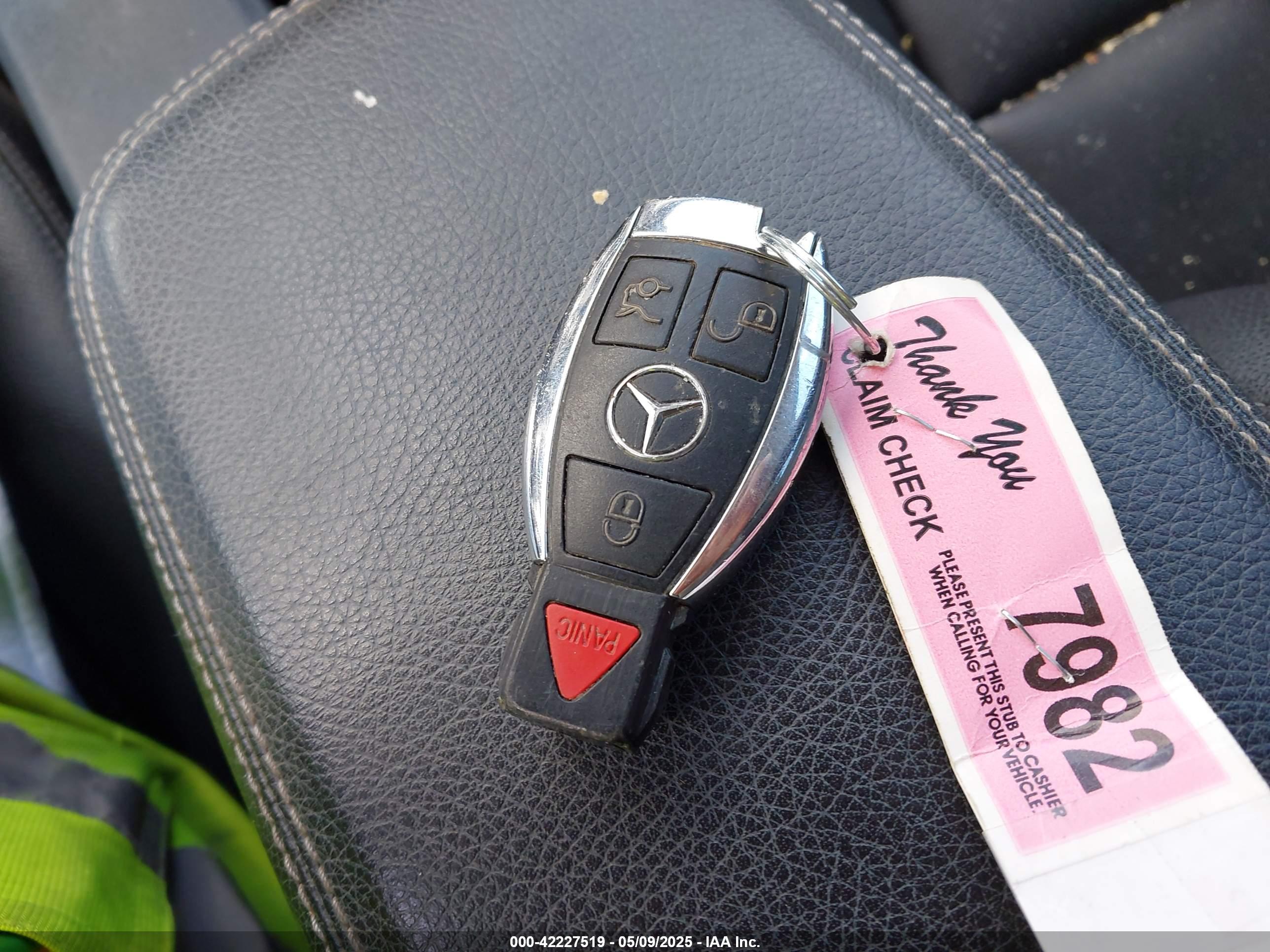 MERCEDES-BENZ GLA image 11