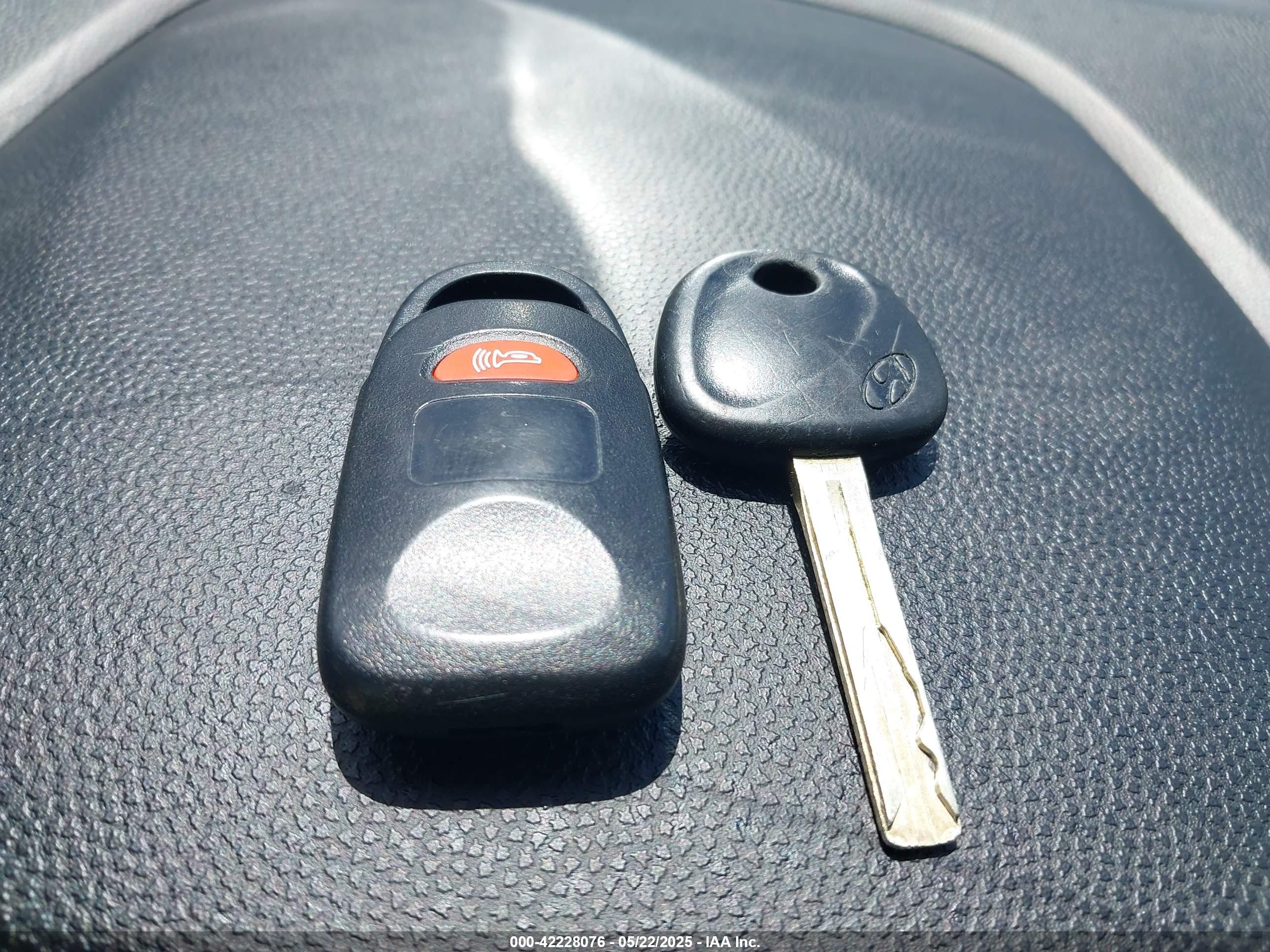 HYUNDAI TUCSON image 11
