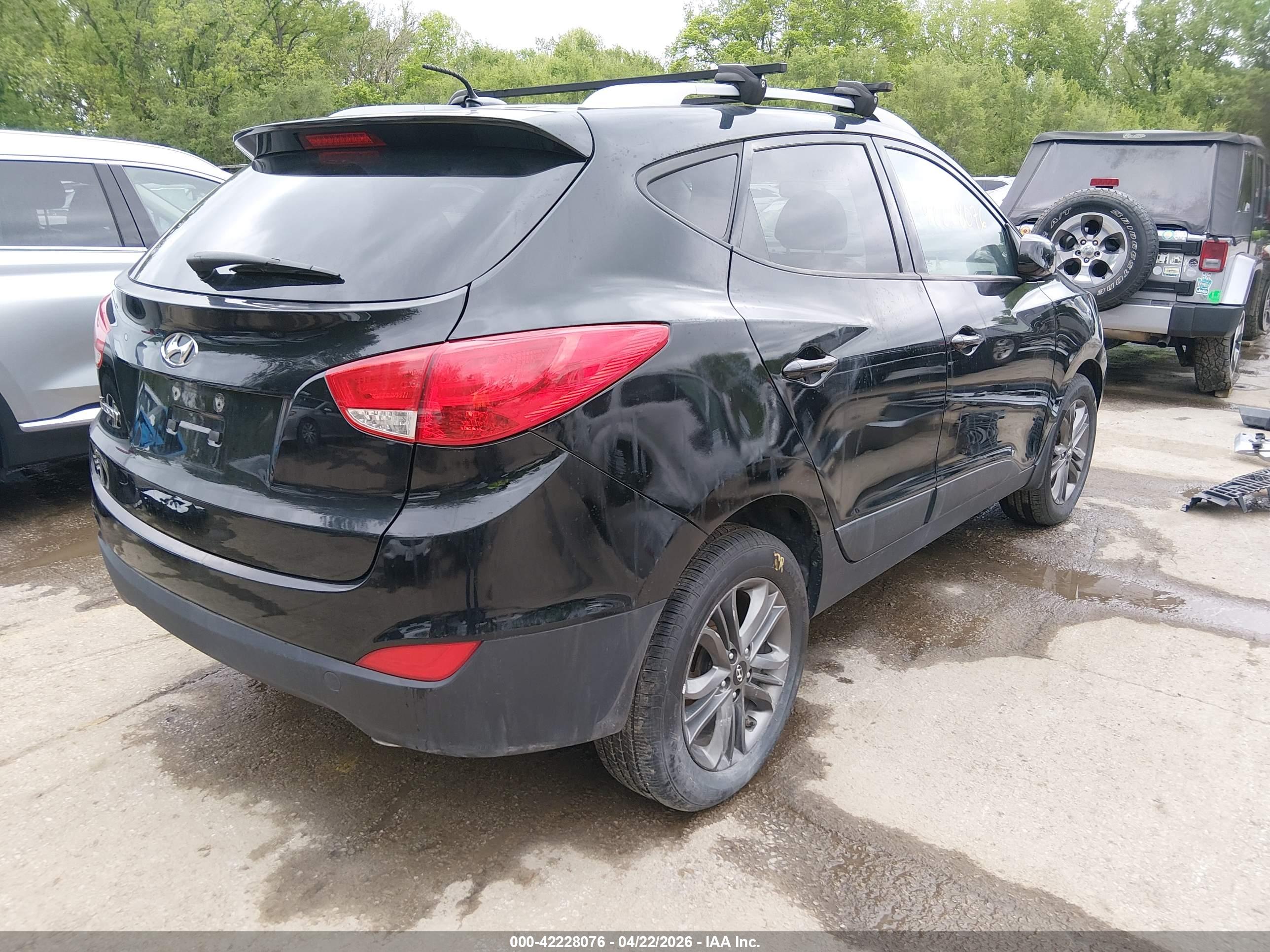 HYUNDAI TUCSON image 4