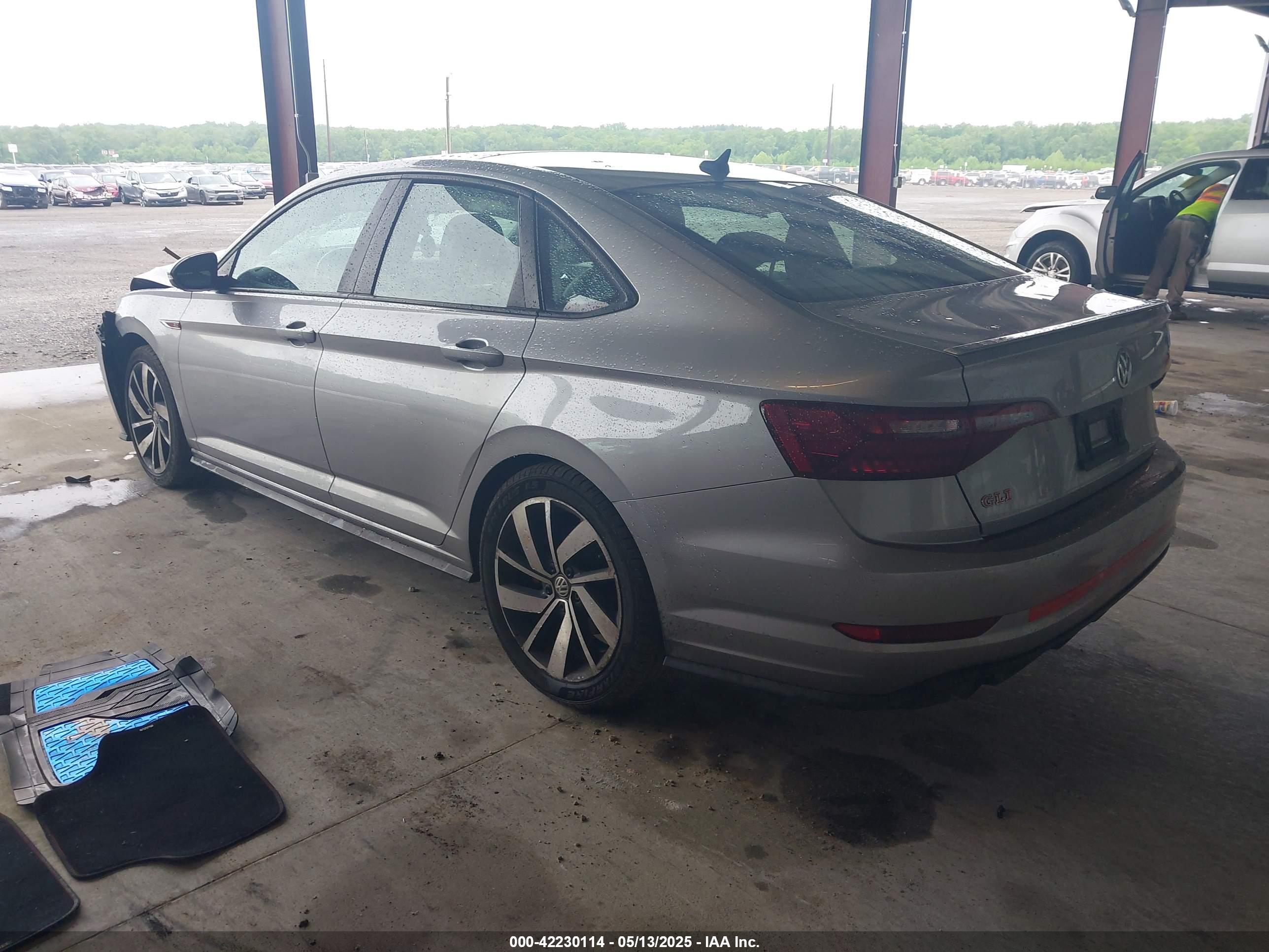VOLKSWAGEN JETTA image 3