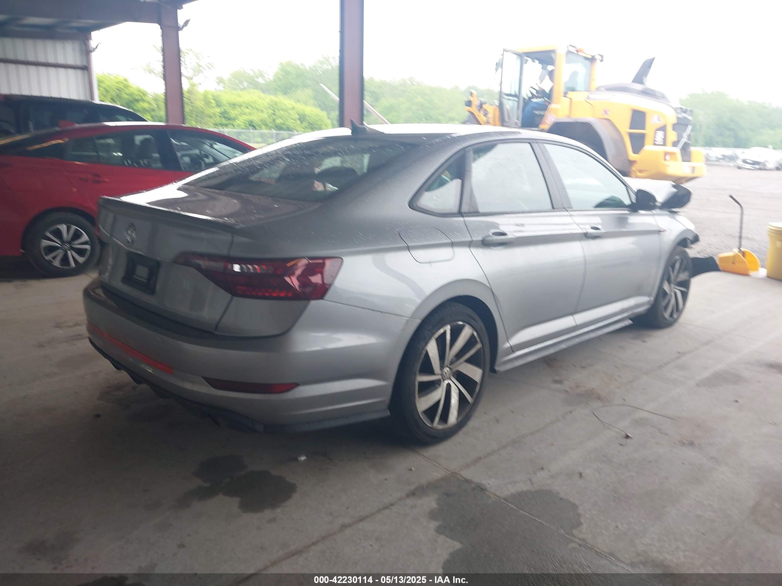 VOLKSWAGEN JETTA image 4