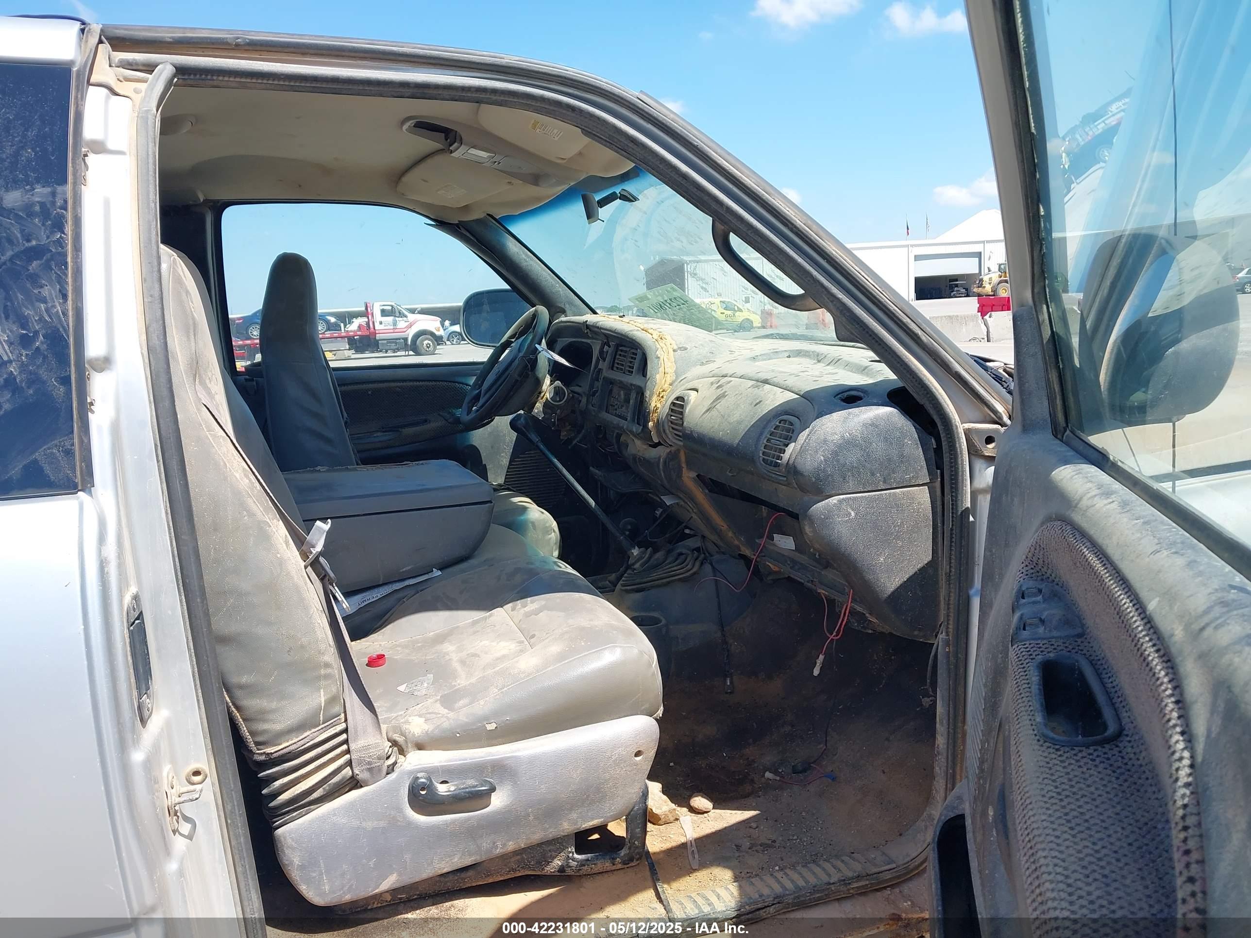 DODGE RAM image 5