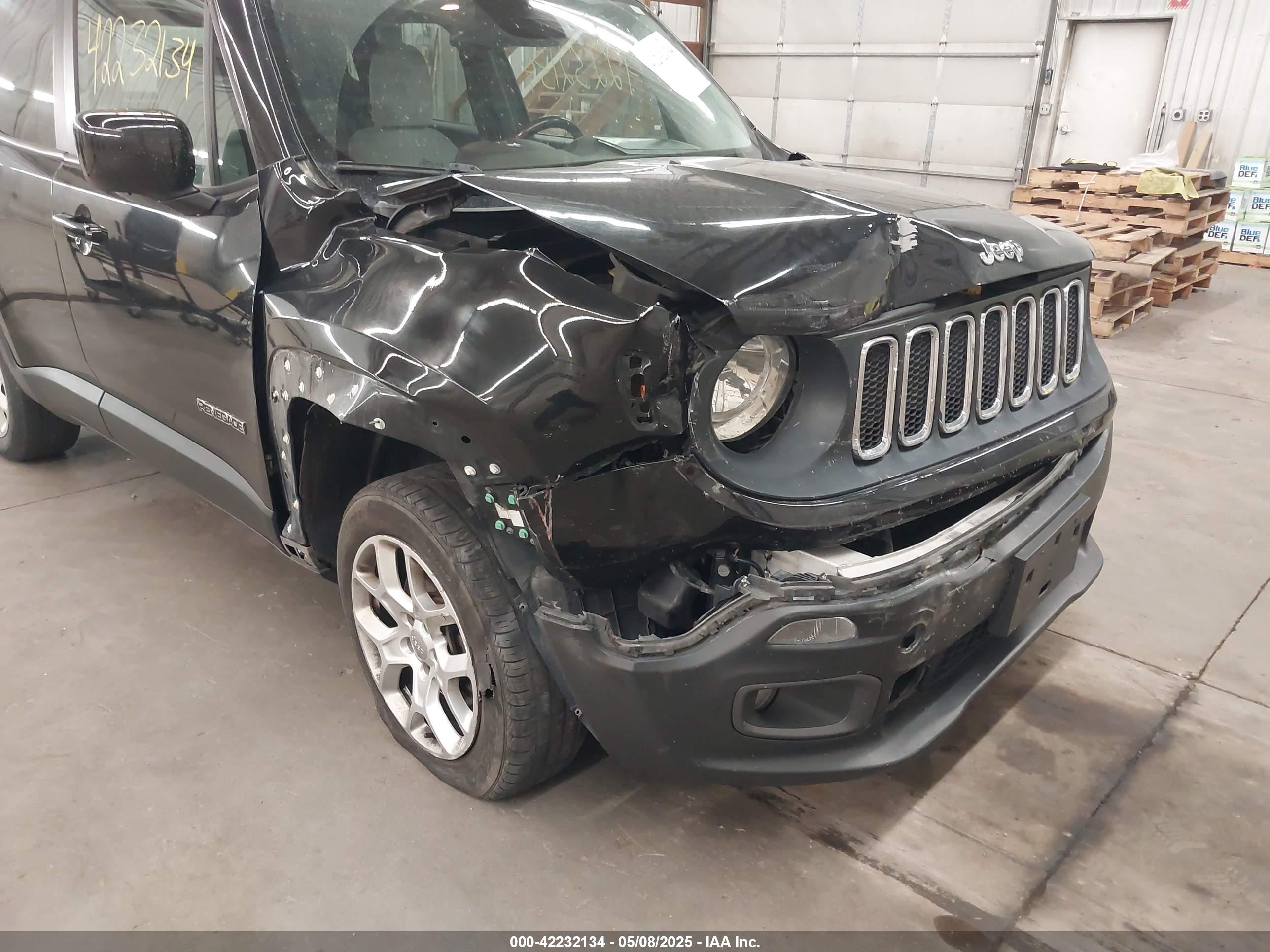 JEEP RENEGADE image 6