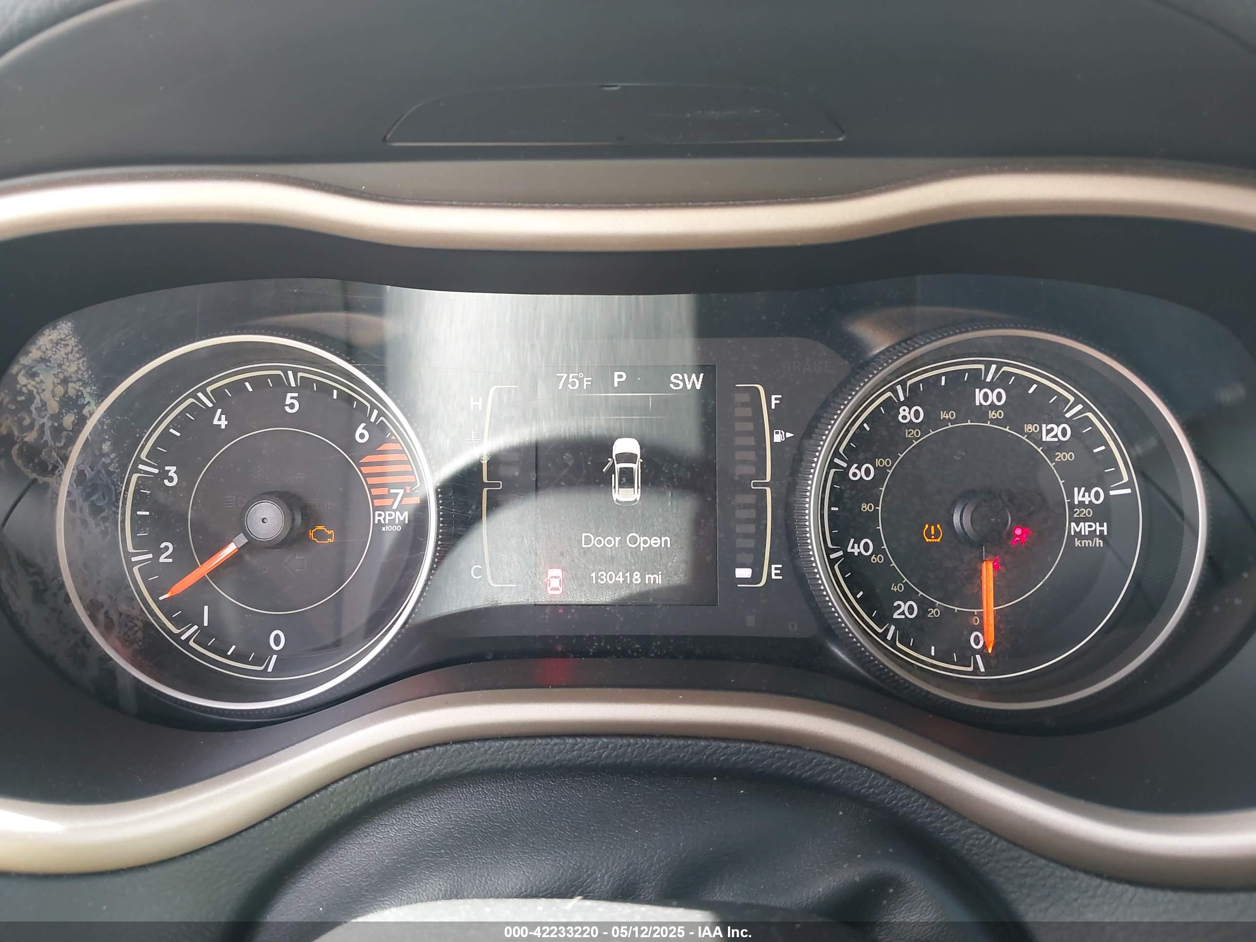 JEEP CHEROKEE image 7