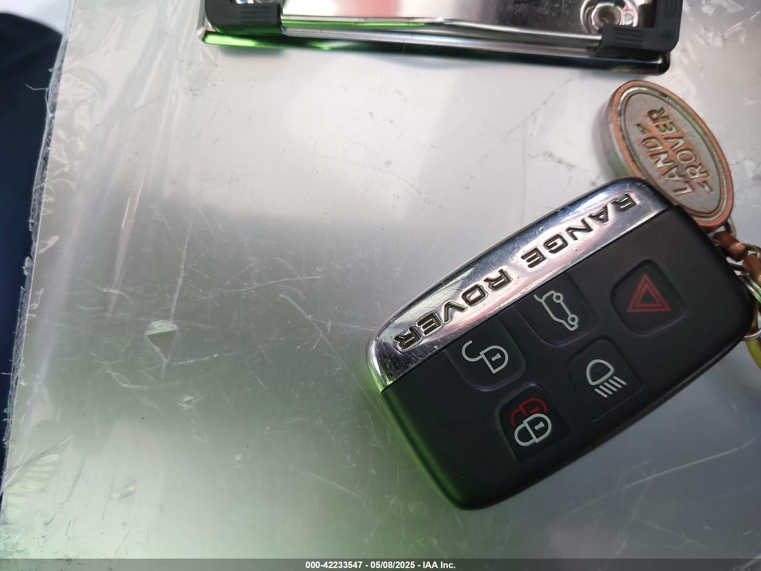 LAND ROVER image 11