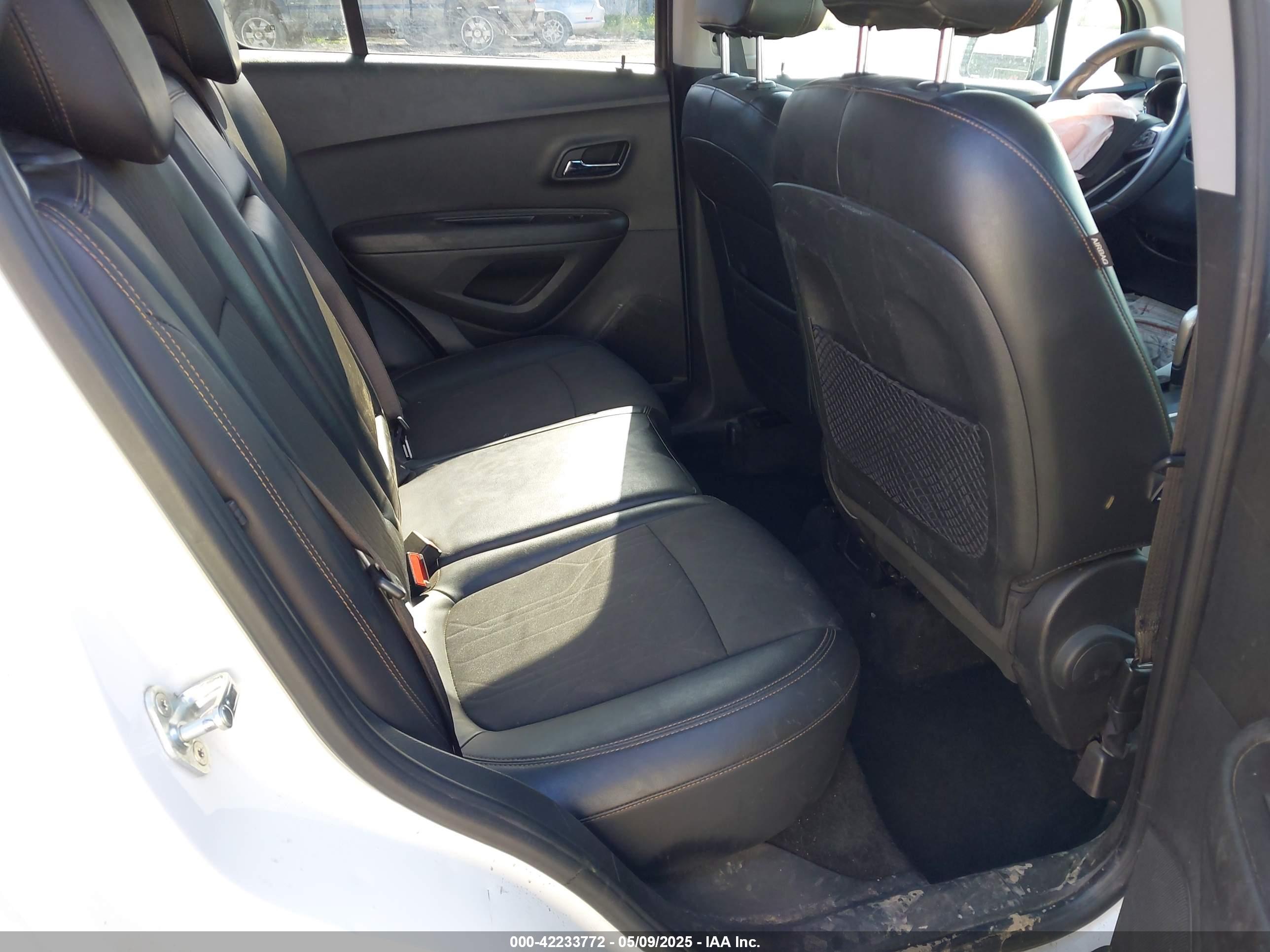 CHEVROLET TRAX image 8