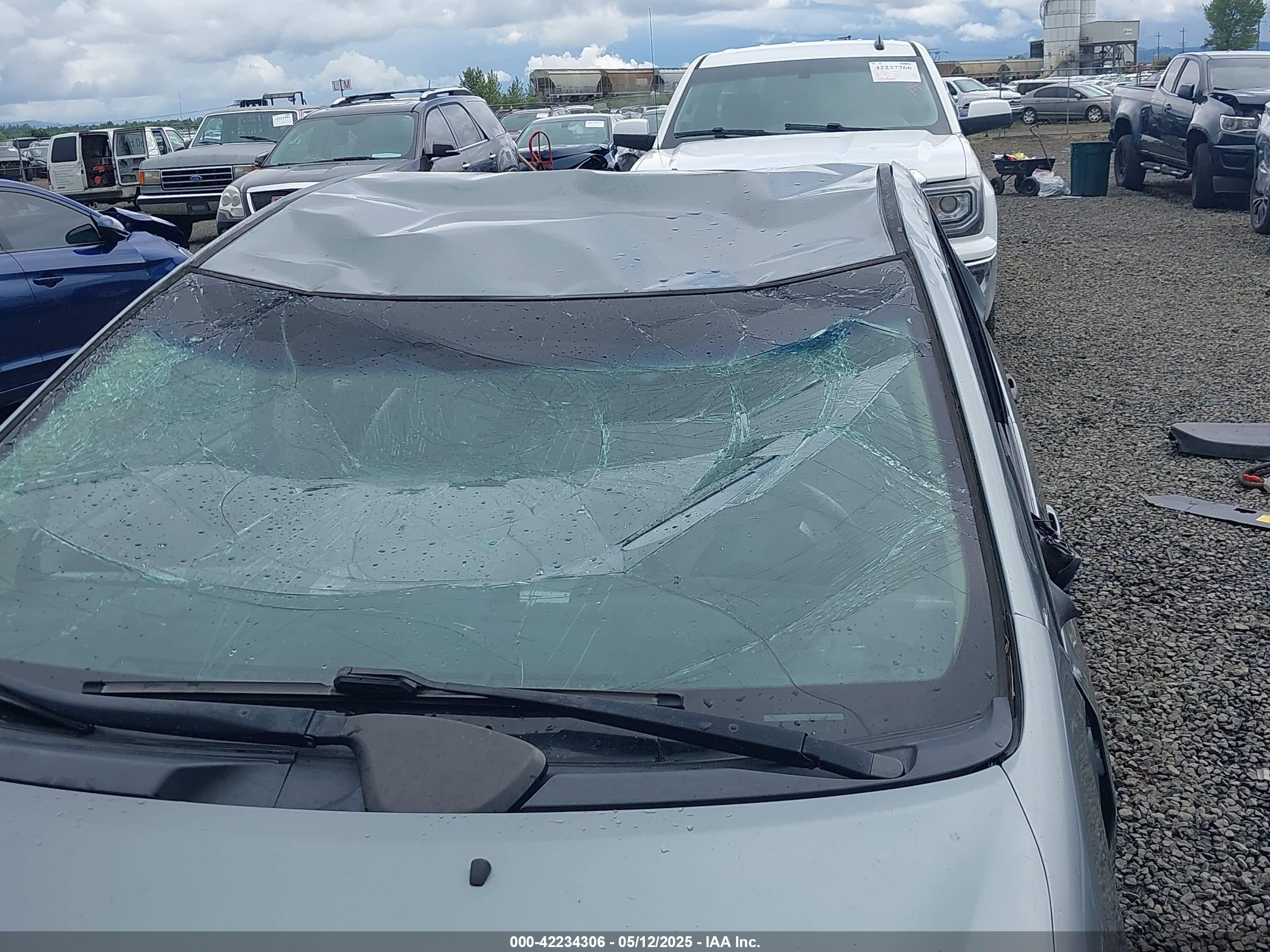 TOYOTA PRIUS image 6