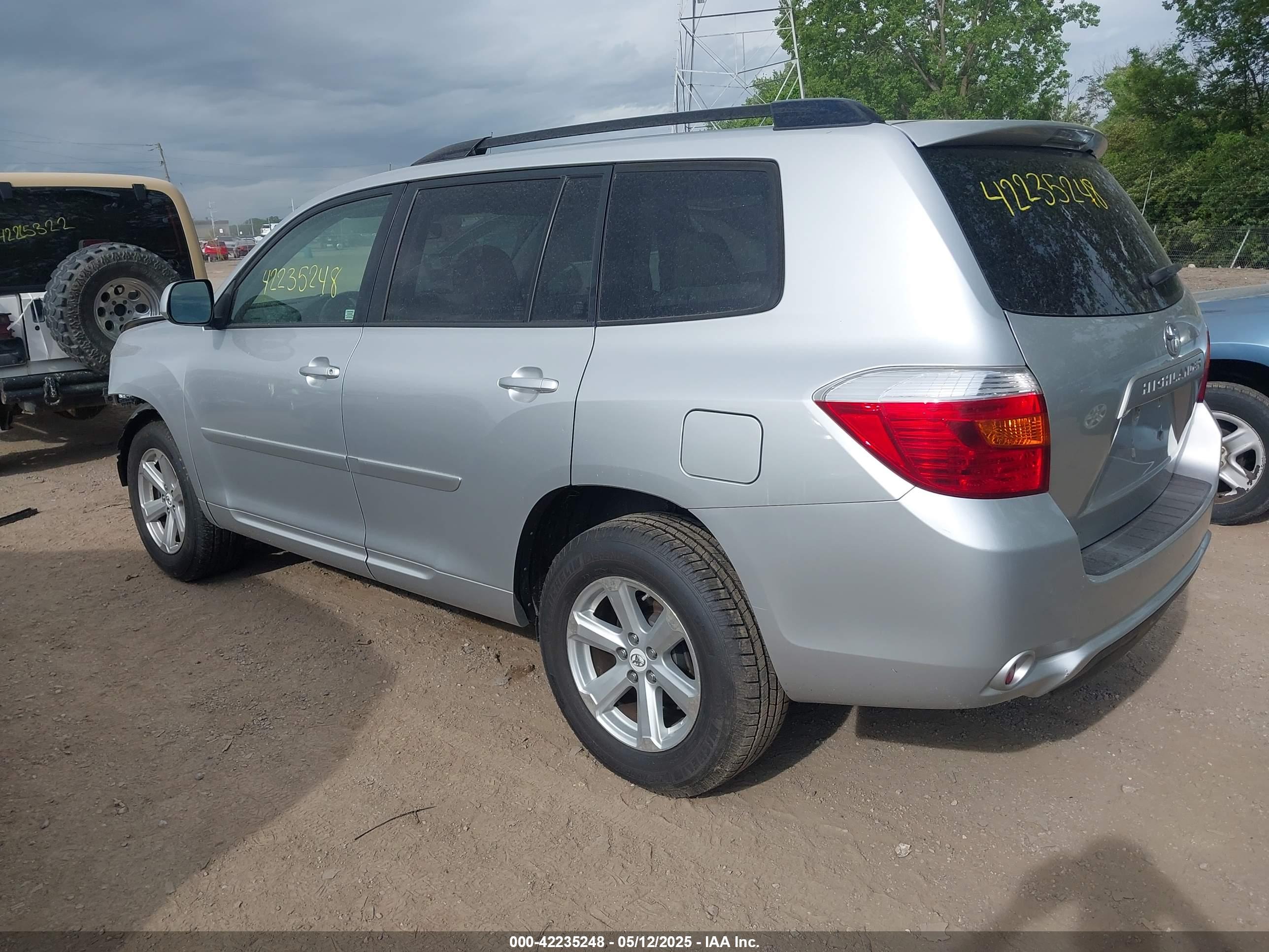 TOYOTA HIGHLANDER image 3