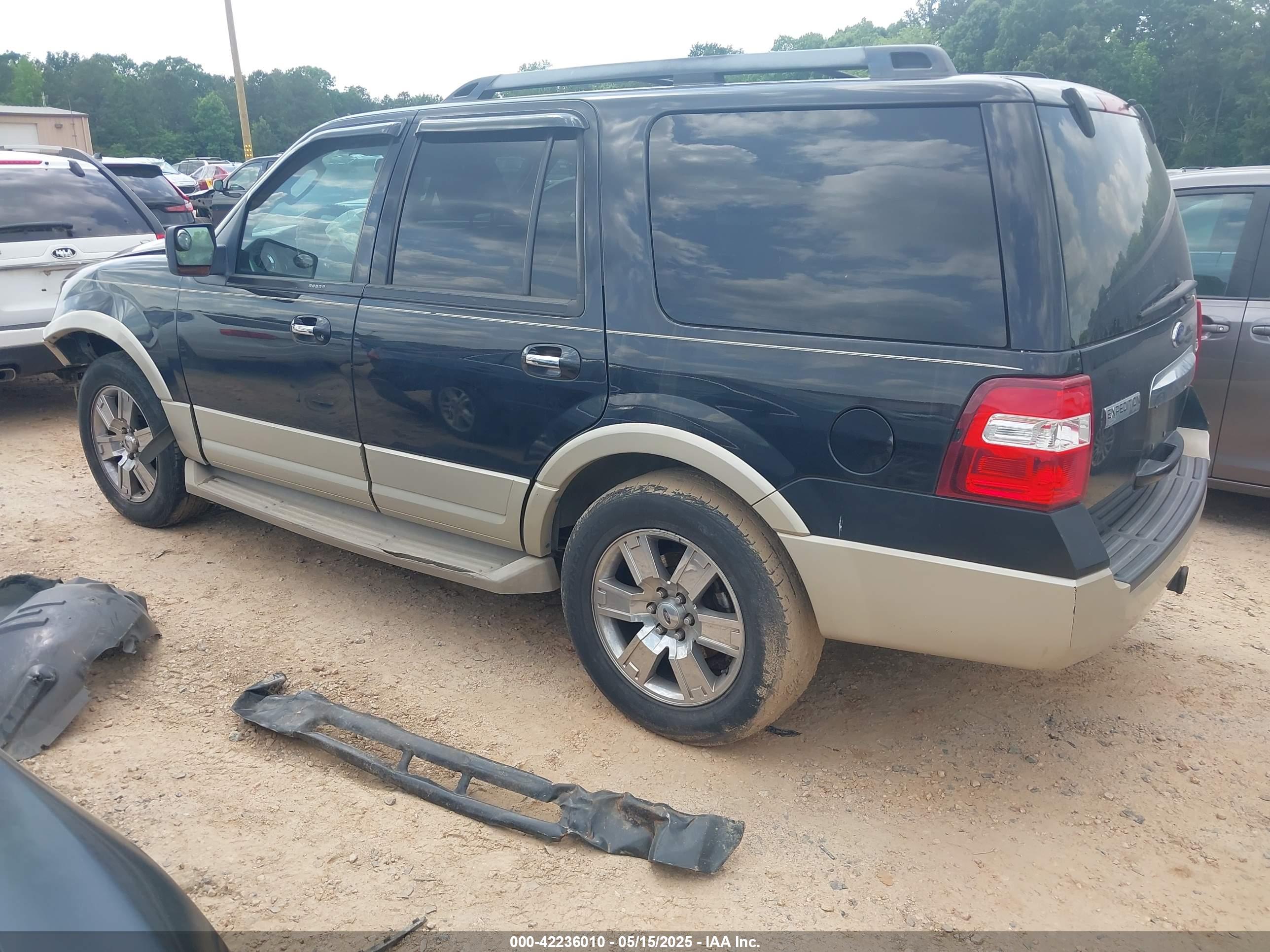 FORD EXPEDITION image 3