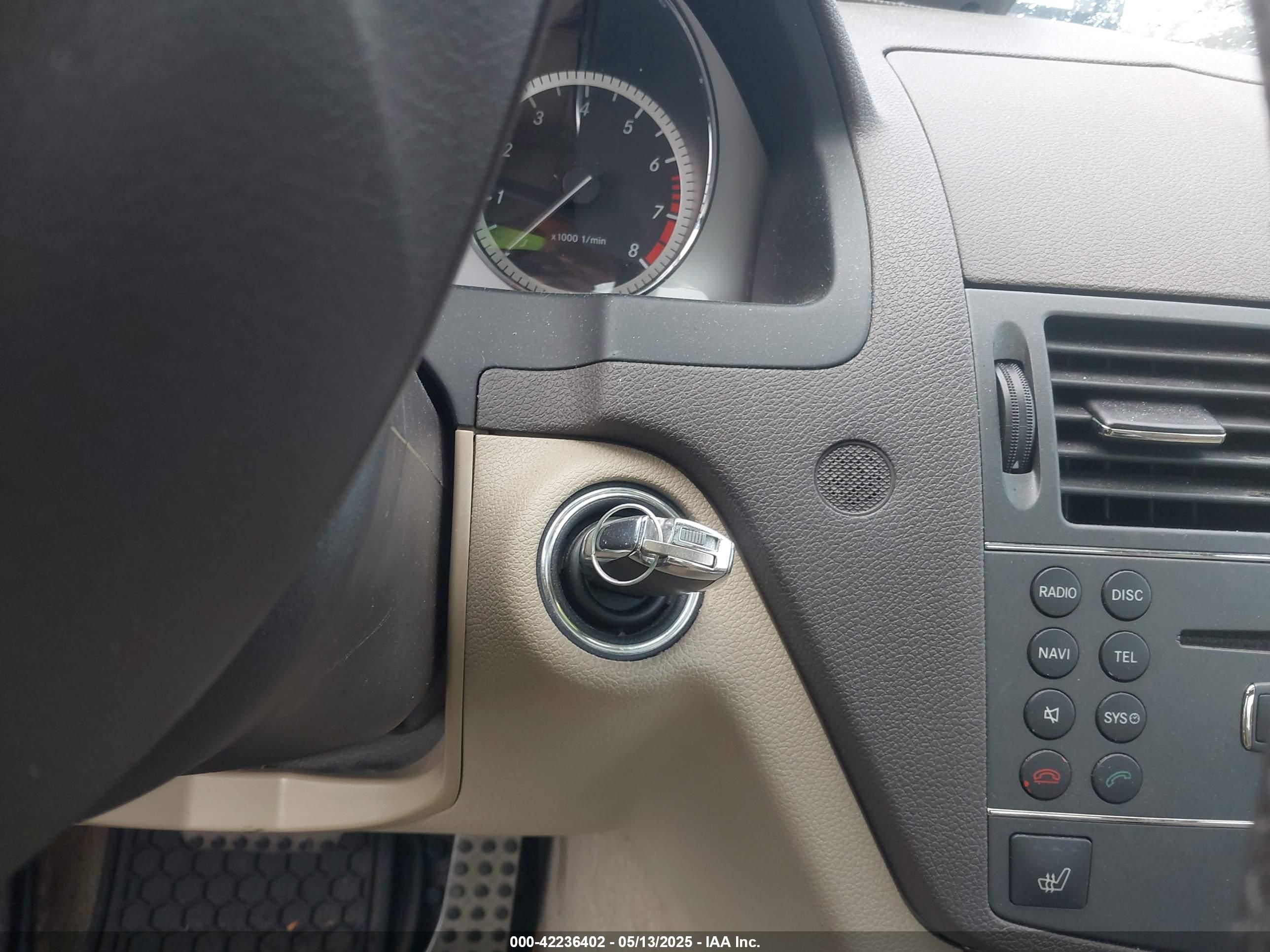 MERCEDES-BENZ C image 11