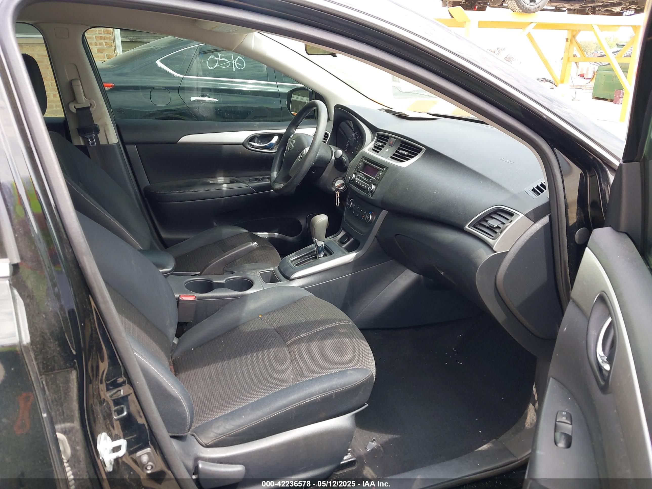 NISSAN SENTRA image 5