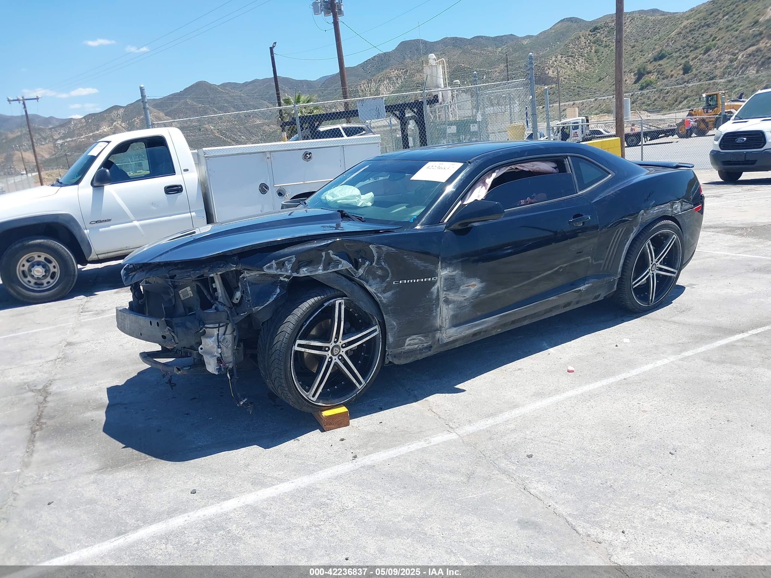 CHEVROLET CAMARO image 2