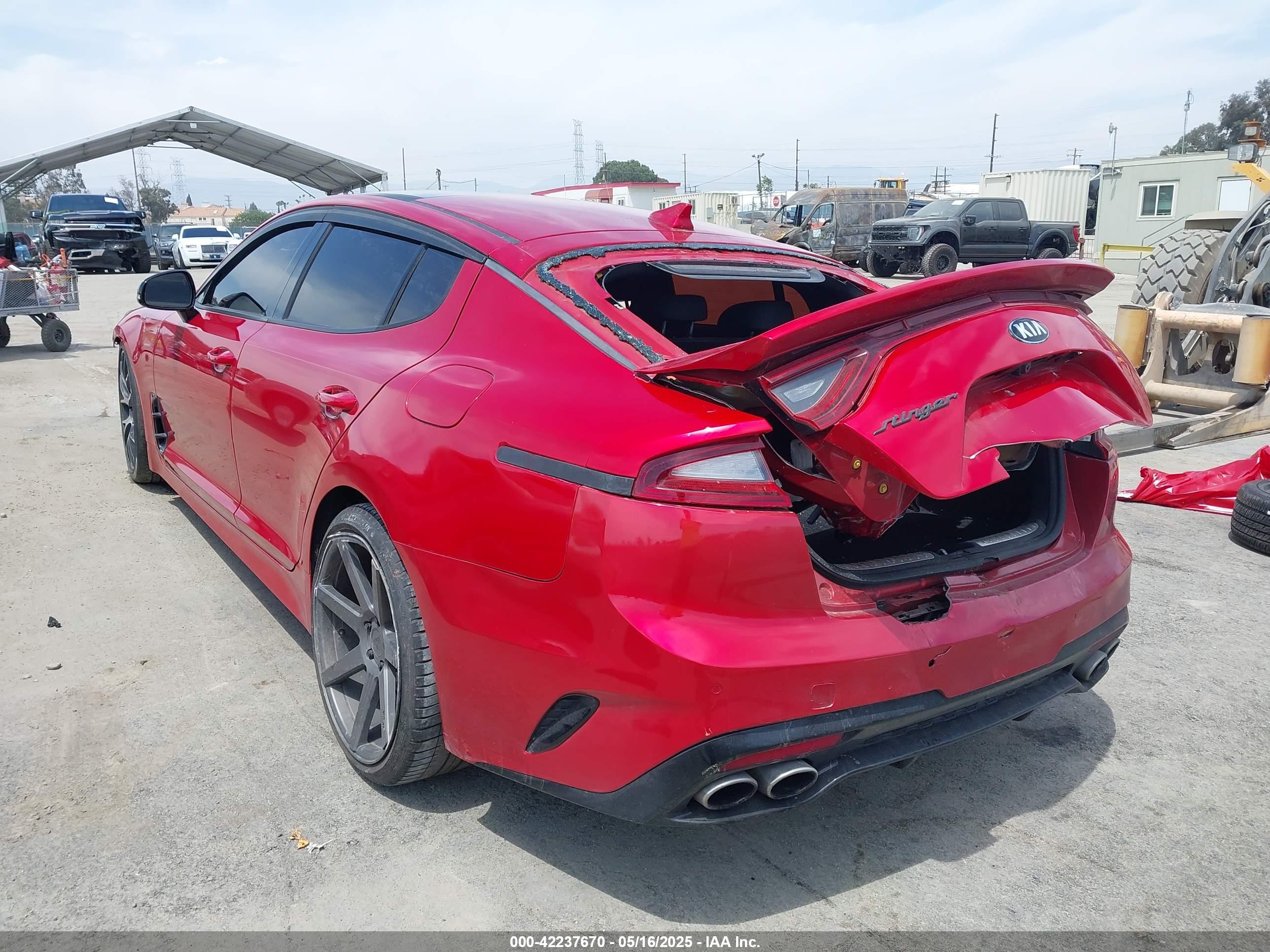 KIA STINGER image 3