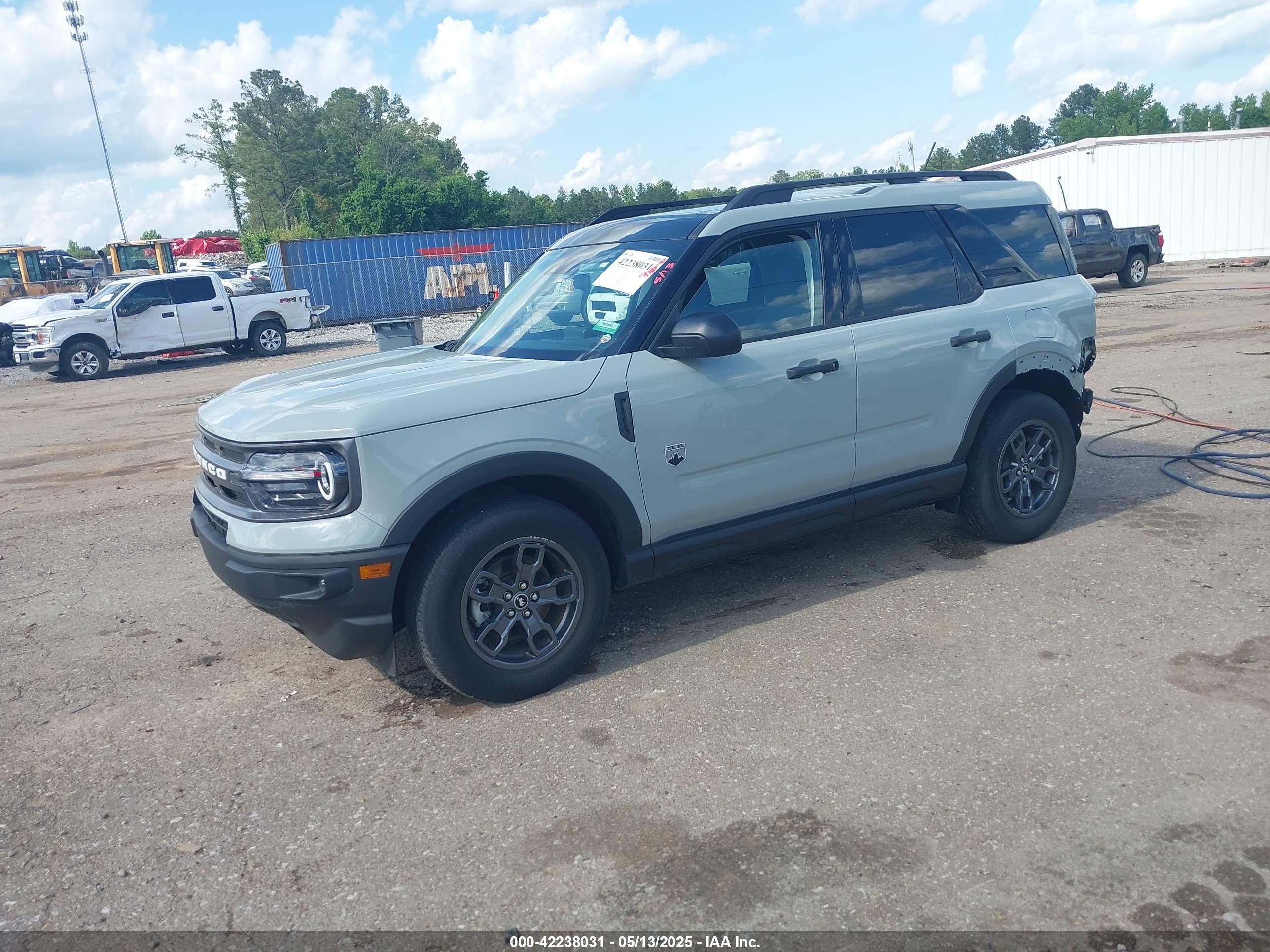 FORD BRONCO image 2