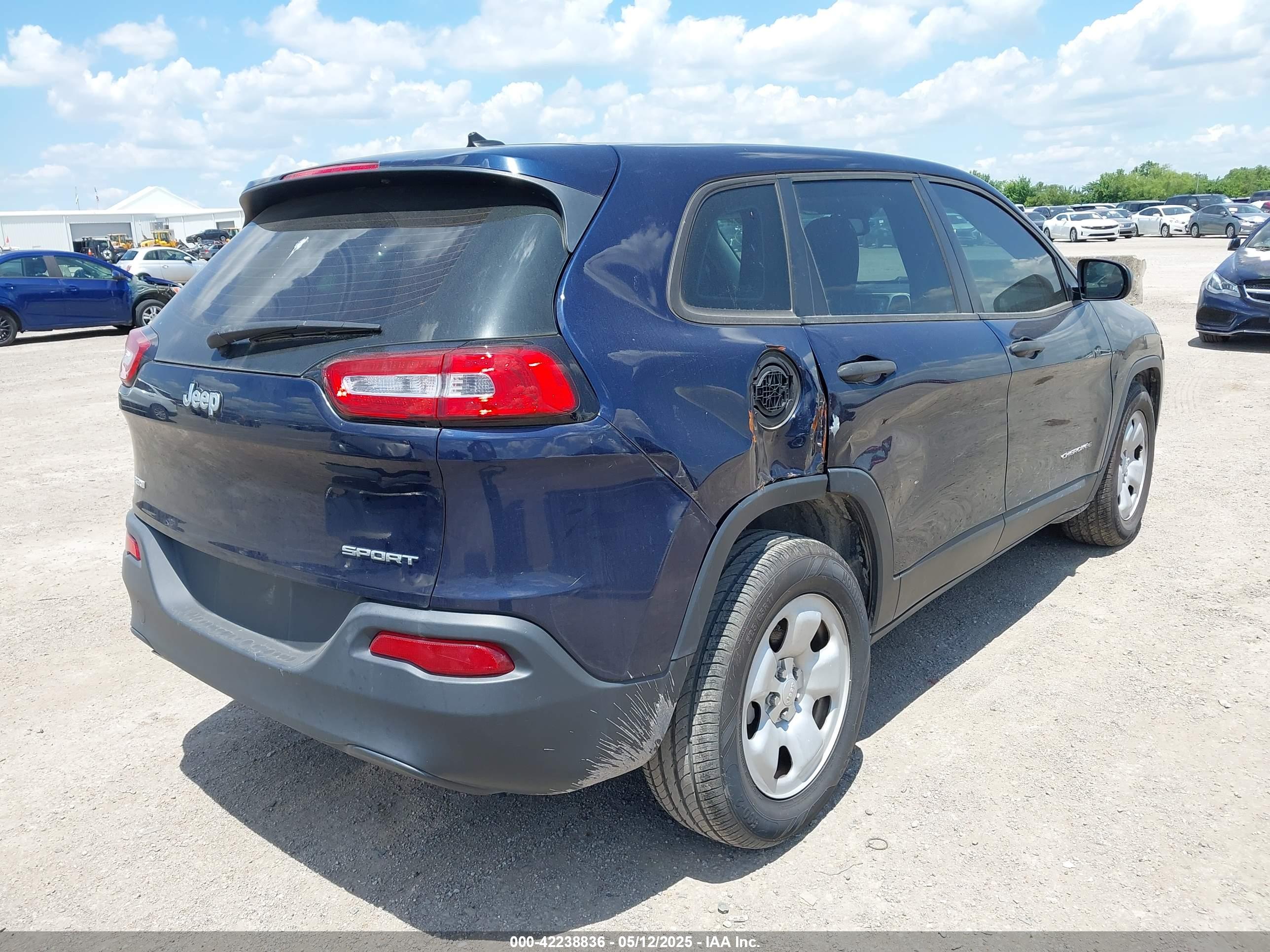 JEEP CHEROKEE image 4