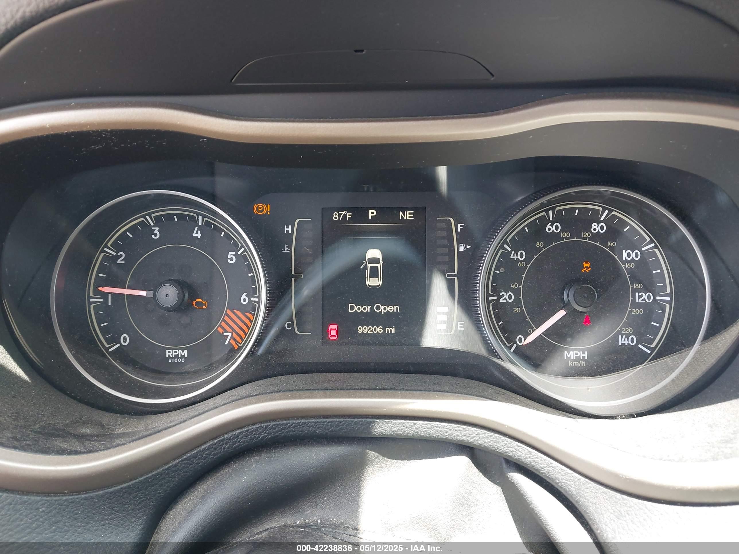 JEEP CHEROKEE image 7