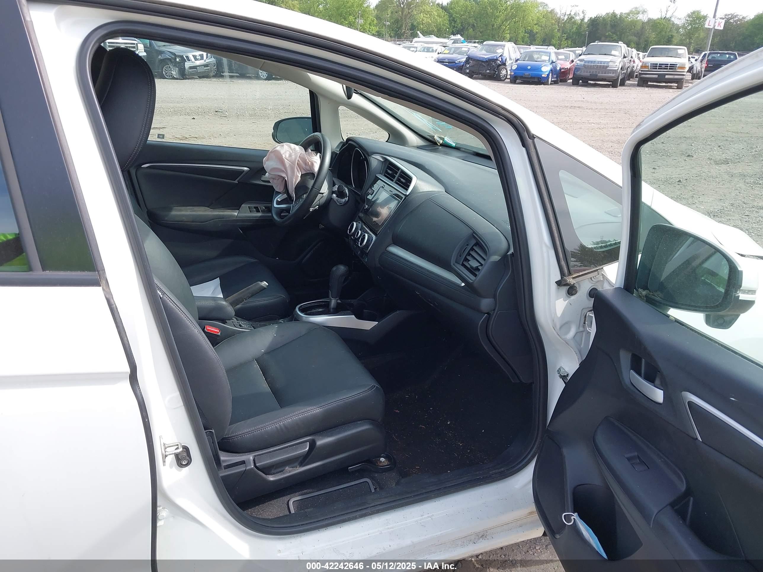 HONDA FIT image 5