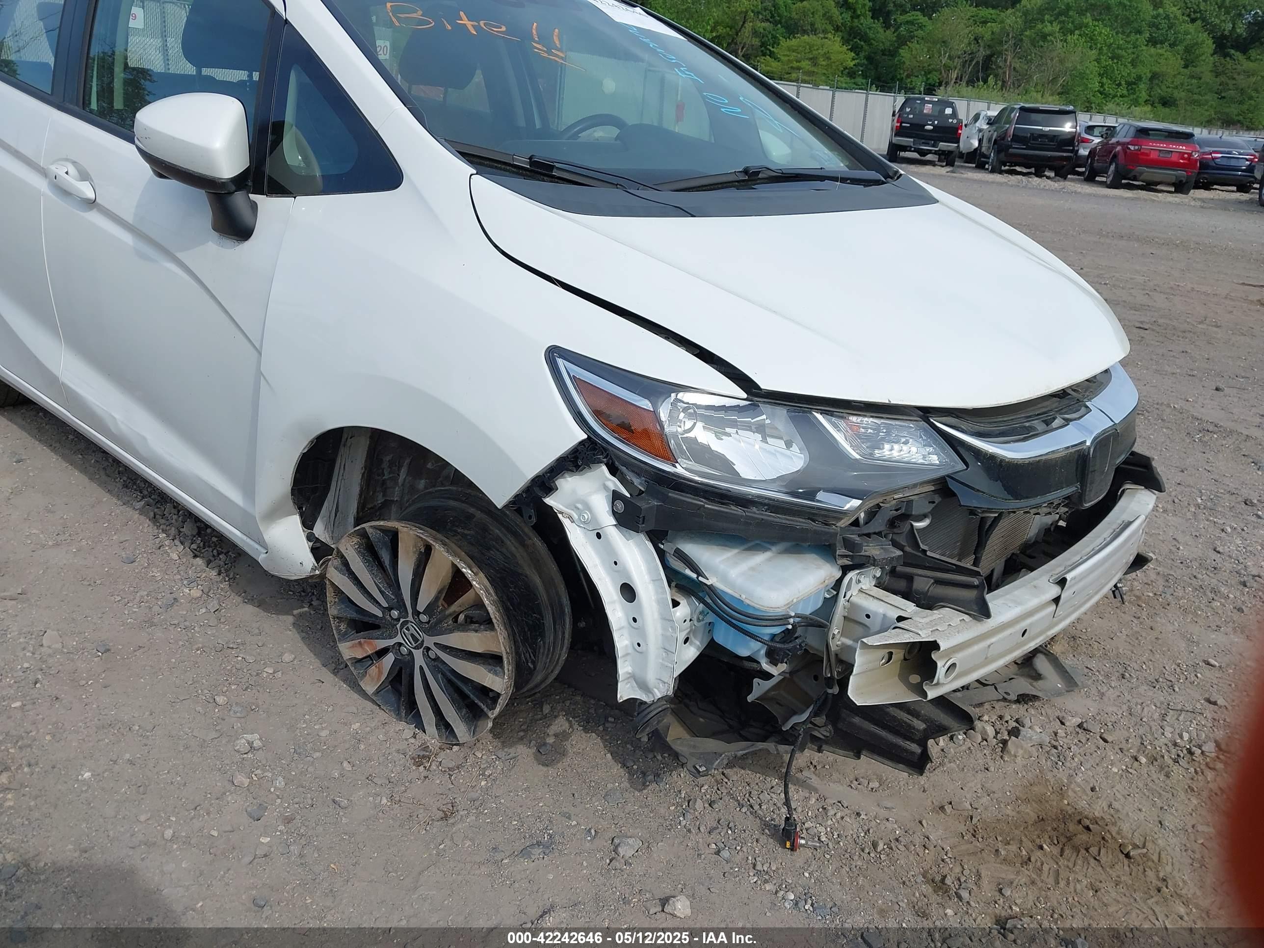 HONDA FIT image 6