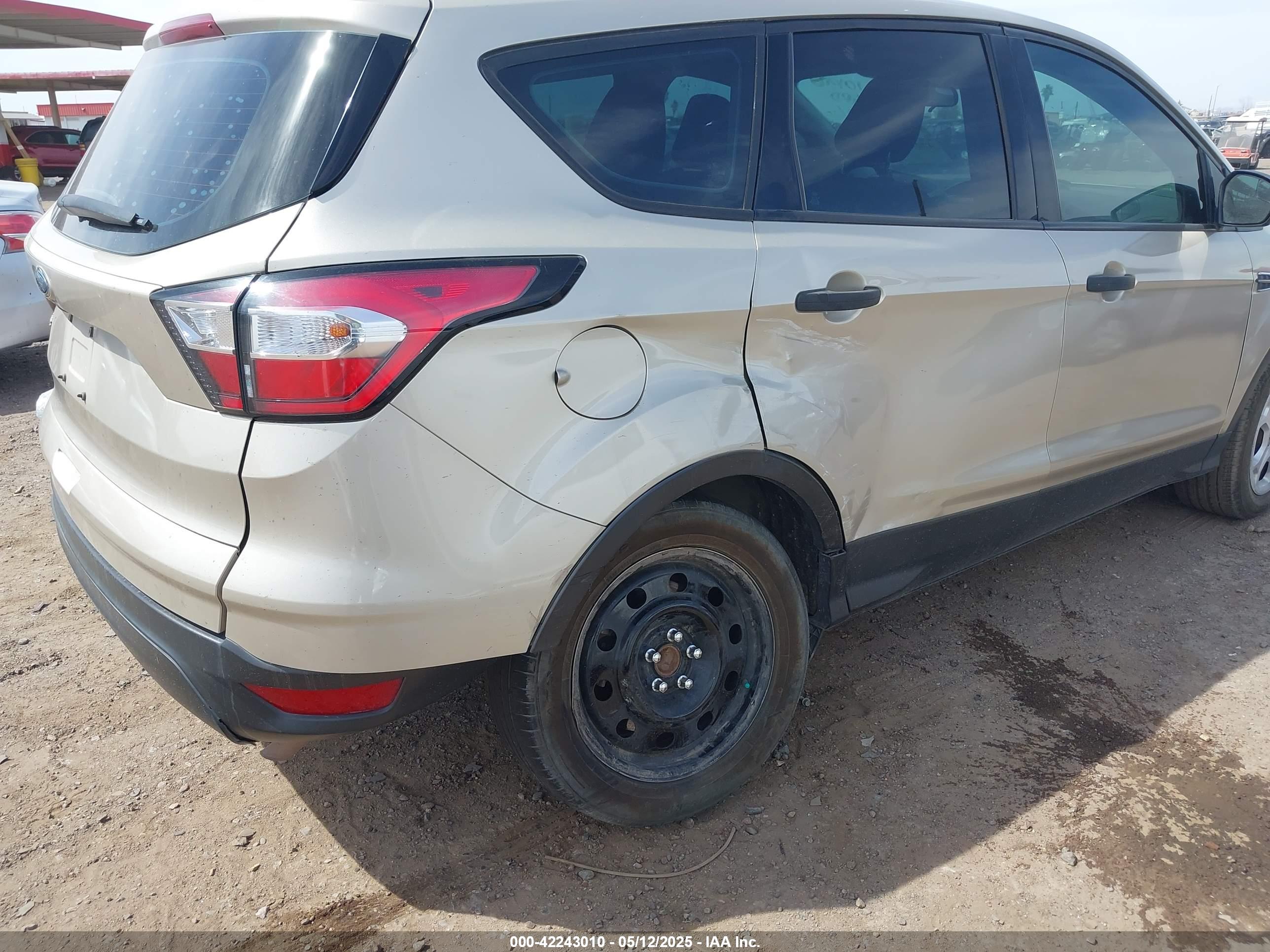 FORD ESCAPE image 6